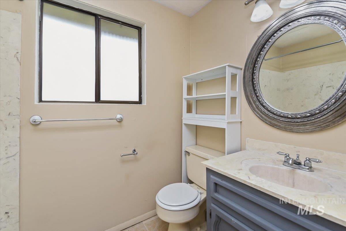 4820 W Hill Rd, Boise, Idaho 83703, 6 Bedrooms, 4 Bathrooms, Residential For Sale, Price $799,900,MLS 98977141