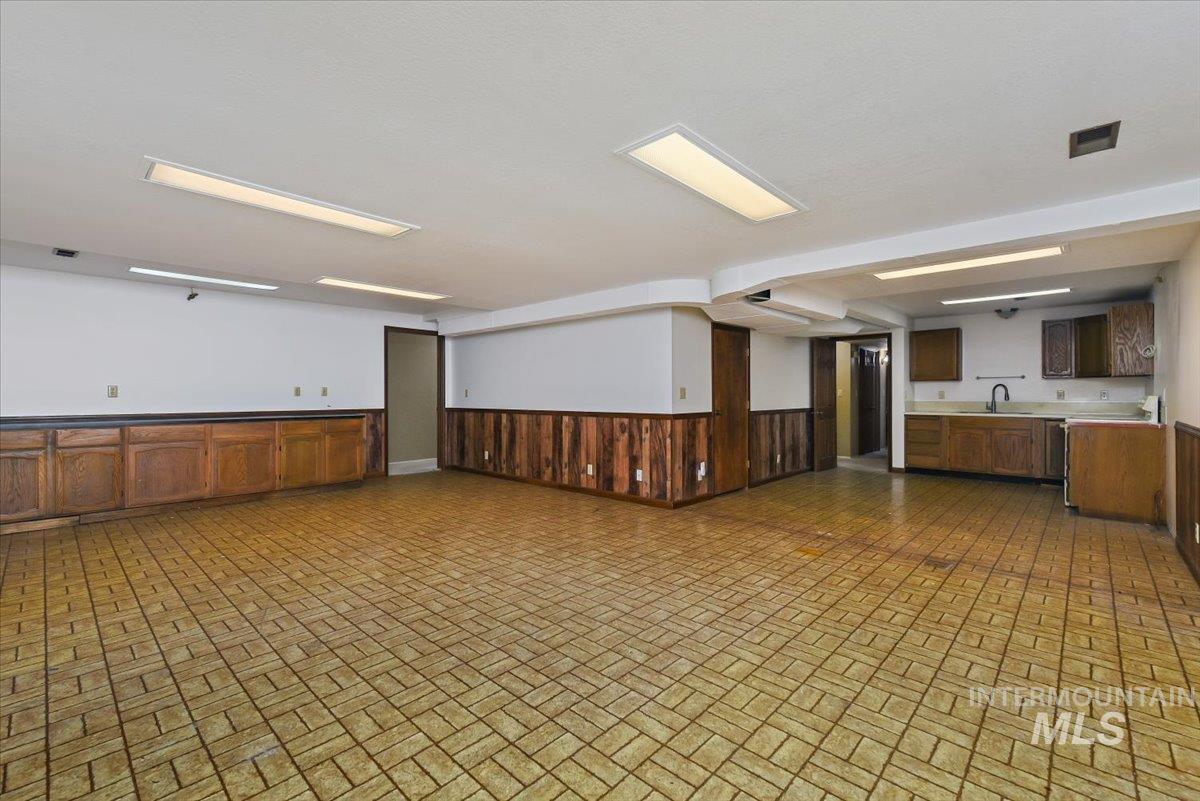 4820 W Hill Rd, Boise, Idaho 83703, 6 Bedrooms, 4 Bathrooms, Residential For Sale, Price $799,900,MLS 98977141