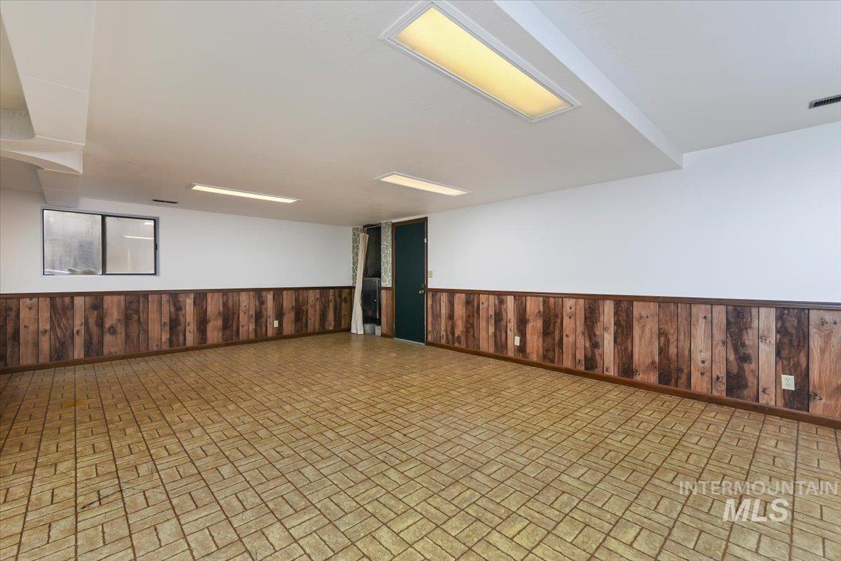 4820 W Hill Rd, Boise, Idaho 83703, 6 Bedrooms, 4 Bathrooms, Residential For Sale, Price $799,900,MLS 98977141