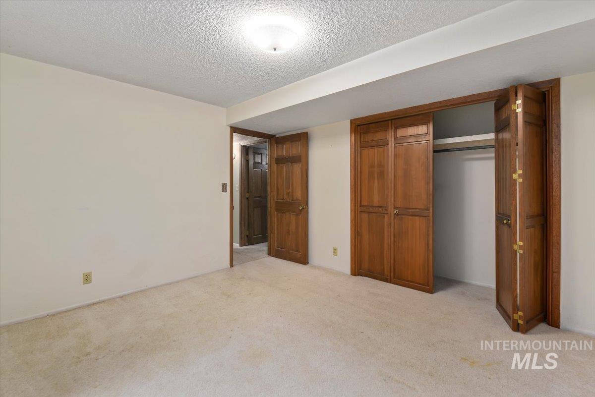 4820 W Hill Rd, Boise, Idaho 83703, 6 Bedrooms, 4 Bathrooms, Residential For Sale, Price $799,900,MLS 98977141