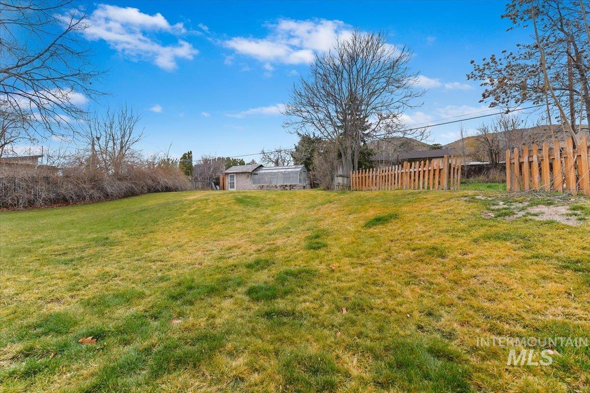 4820 W Hill Rd, Boise, Idaho 83703, 6 Bedrooms, 4 Bathrooms, Residential For Sale, Price $799,900,MLS 98977141