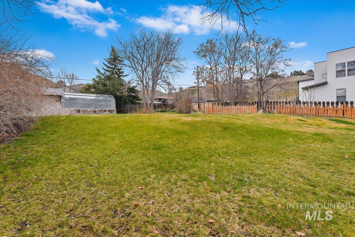 4820 W Hill Rd, Boise, Idaho 83703, 6 Bedrooms, 4 Bathrooms, Residential For Sale, Price $799,900,MLS 98977141