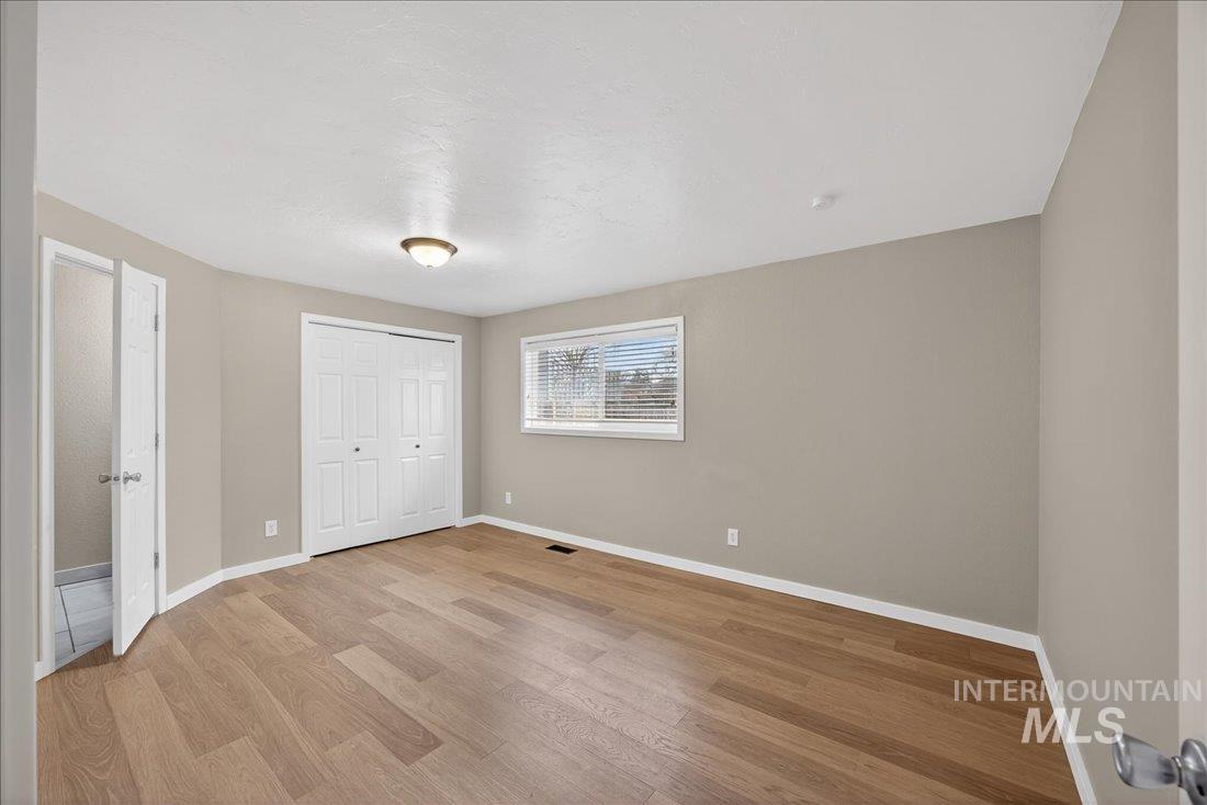 9549 W Linstock, Boise, Idaho 83704, 3 Bedrooms, 2 Bathrooms, Residential For Sale, Price $399,900,MLS 98977143