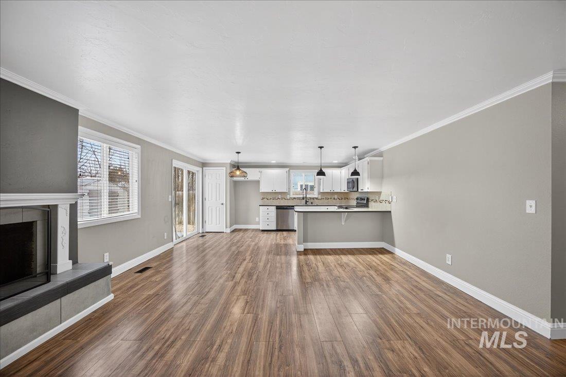 9549 W Linstock, Boise, Idaho 83704, 3 Bedrooms, 2 Bathrooms, Residential For Sale, Price $399,900,MLS 98977143