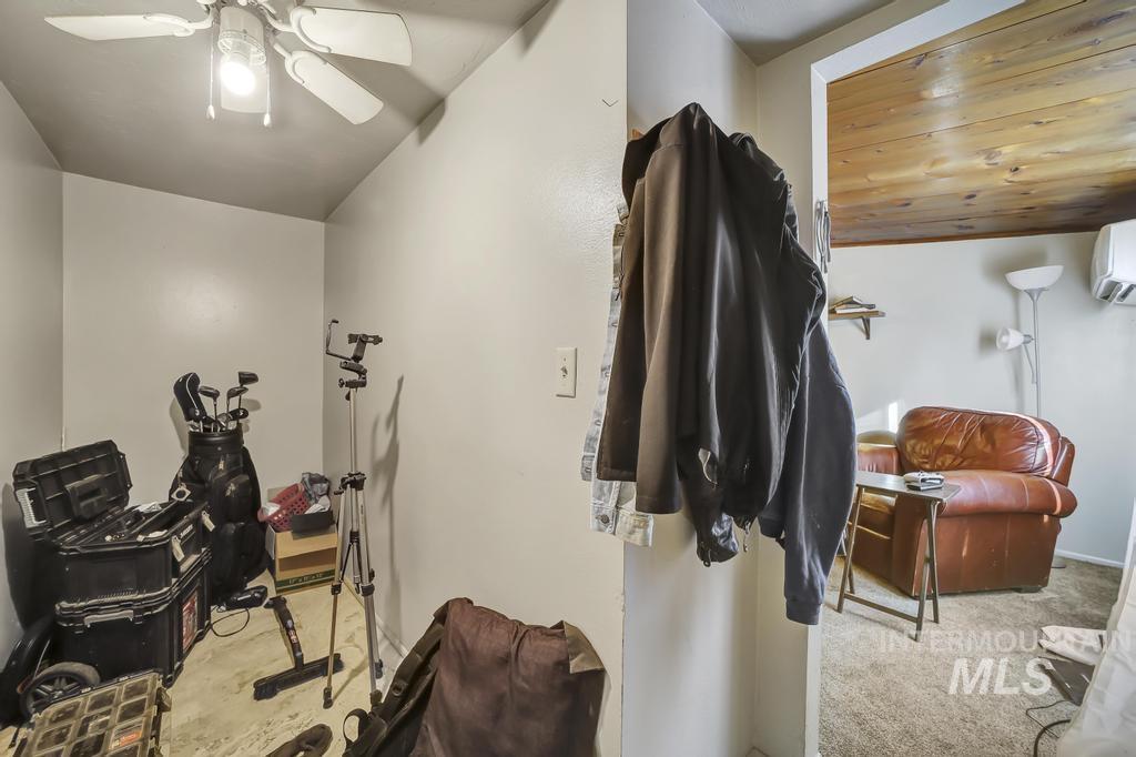 111 2nd St, Rupert, Idaho 83350, 1 Bedroom, 1 Bathroom, Residential Income For Sale, Price $279,000,MLS 98977144