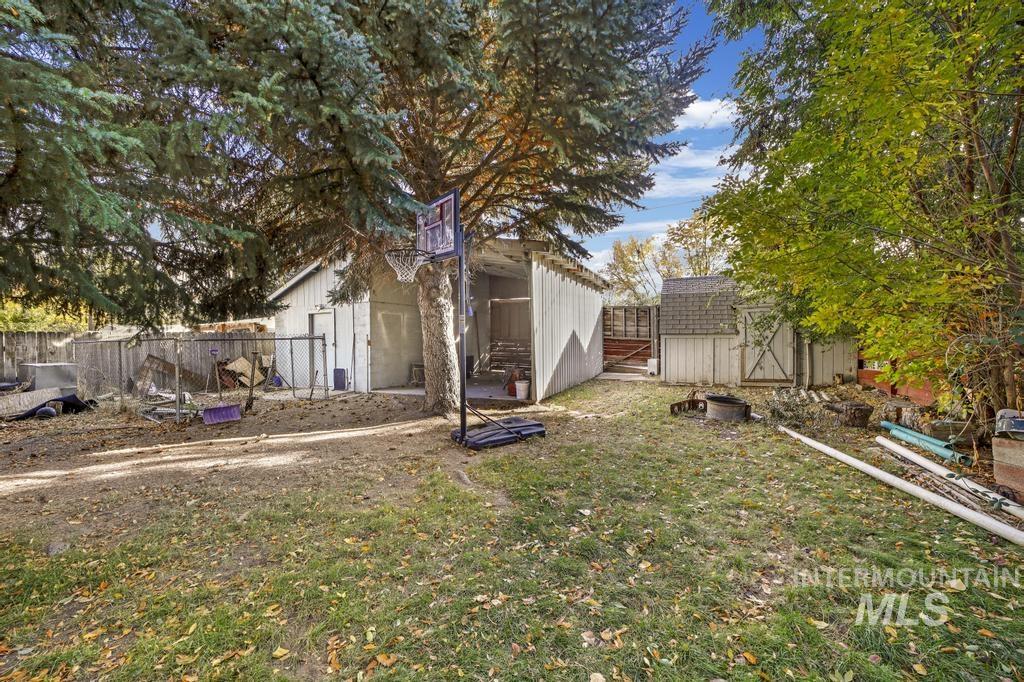 111 2nd St, Rupert, Idaho 83350, 1 Bedroom, 1 Bathroom, Residential Income For Sale, Price $279,000,MLS 98977144