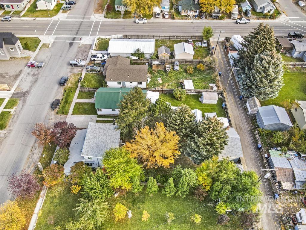 111 2nd St, Rupert, Idaho 83350, 1 Bedroom, 1 Bathroom, Residential Income For Sale, Price $279,000,MLS 98977144