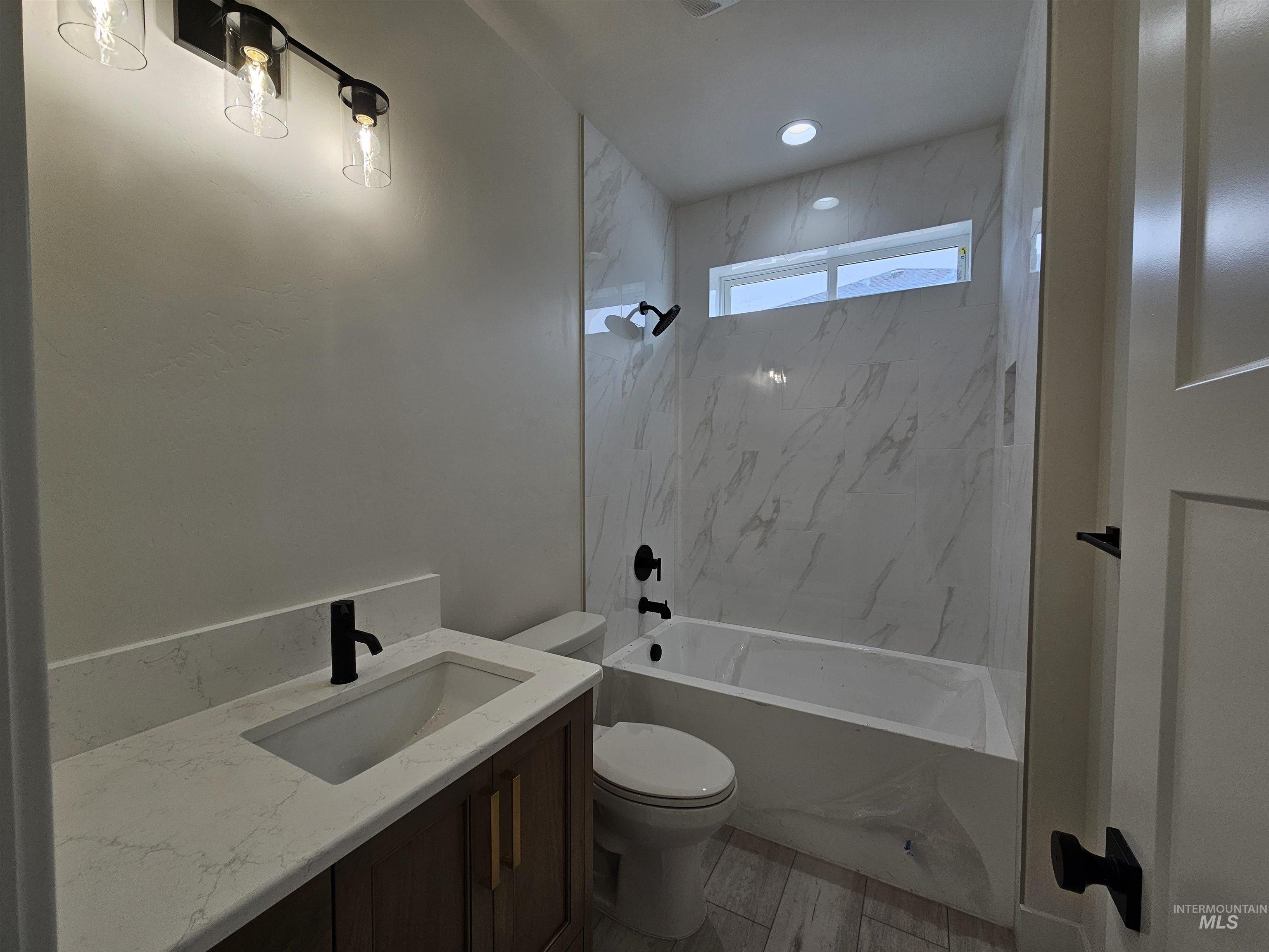 1187 Crestview Drive, Twin Falls, Idaho 83301, 3 Bedrooms, 2 Bathrooms, Residential For Sale, Price $545,000,MLS 98977149