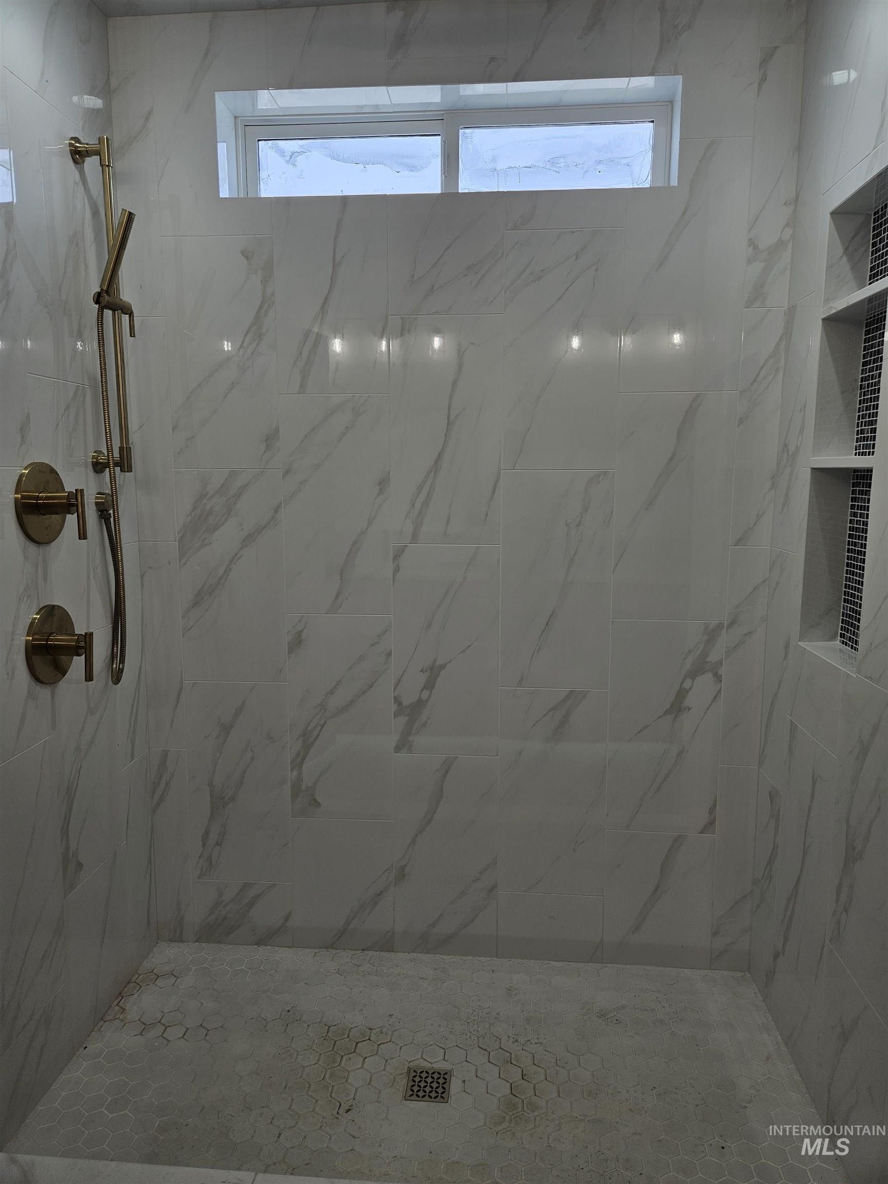 1187 Crestview Drive, Twin Falls, Idaho 83301, 3 Bedrooms, 2 Bathrooms, Residential For Sale, Price $545,000,MLS 98977149