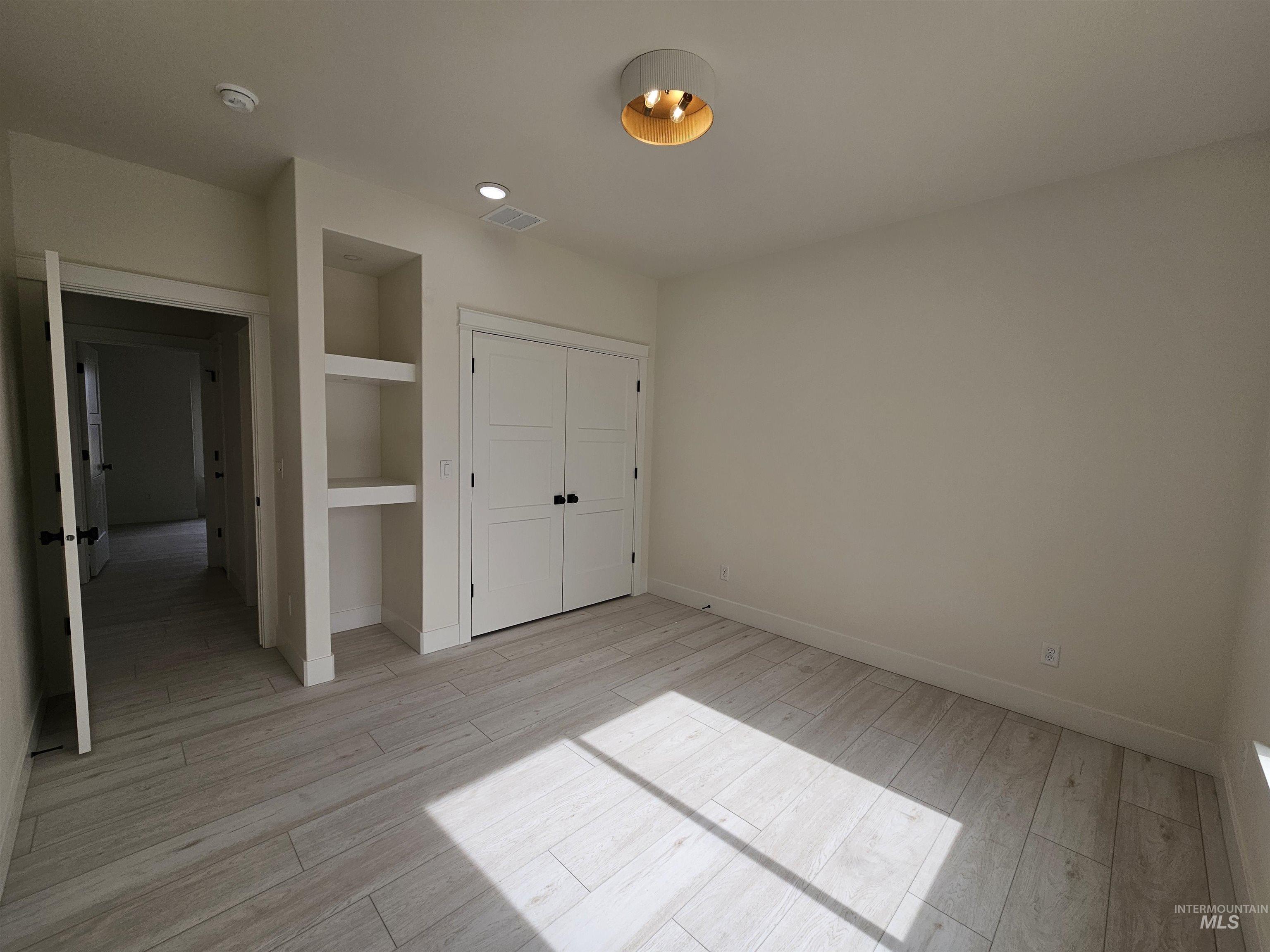 1187 Crestview Drive, Twin Falls, Idaho 83301, 3 Bedrooms, 2 Bathrooms, Residential For Sale, Price $545,000,MLS 98977149