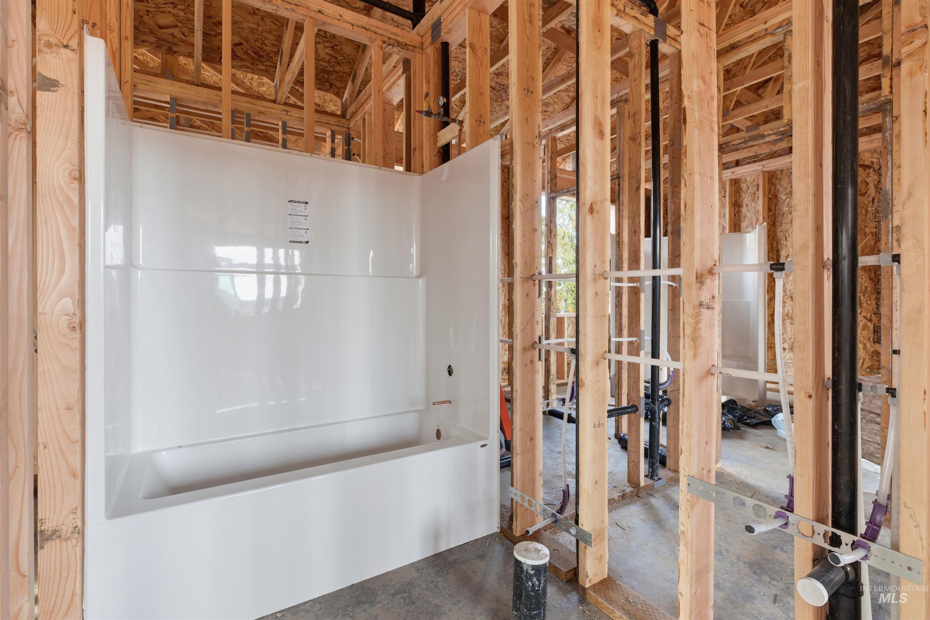 1512 Roxbury Drive, Moscow, Idaho 83843, 3 Bedrooms, 2 Bathrooms, Residential For Sale, Price $385,000,MLS 98977150