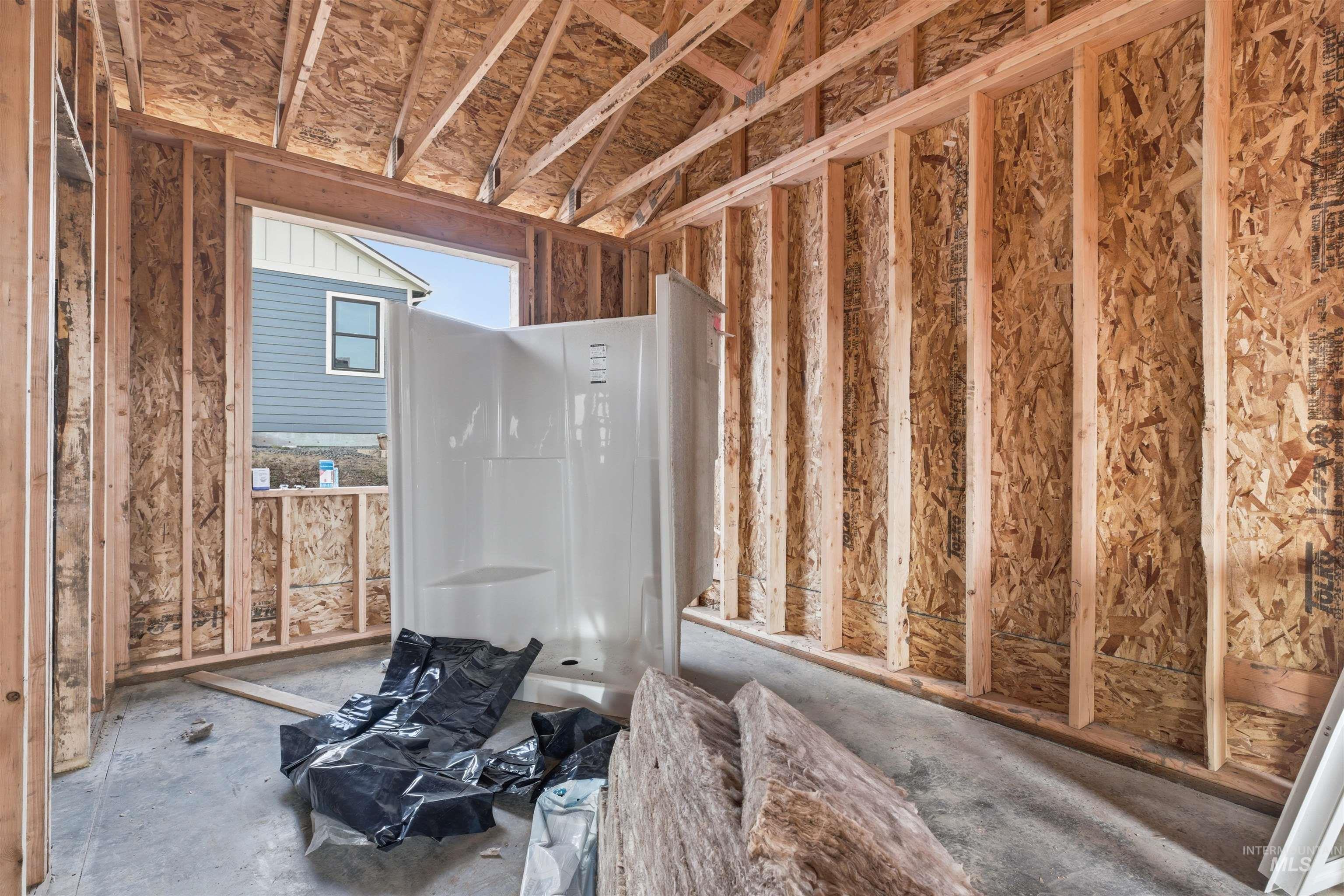 1512 Roxbury Drive, Moscow, Idaho 83843, 3 Bedrooms, 2 Bathrooms, Residential For Sale, Price $385,000,MLS 98977150