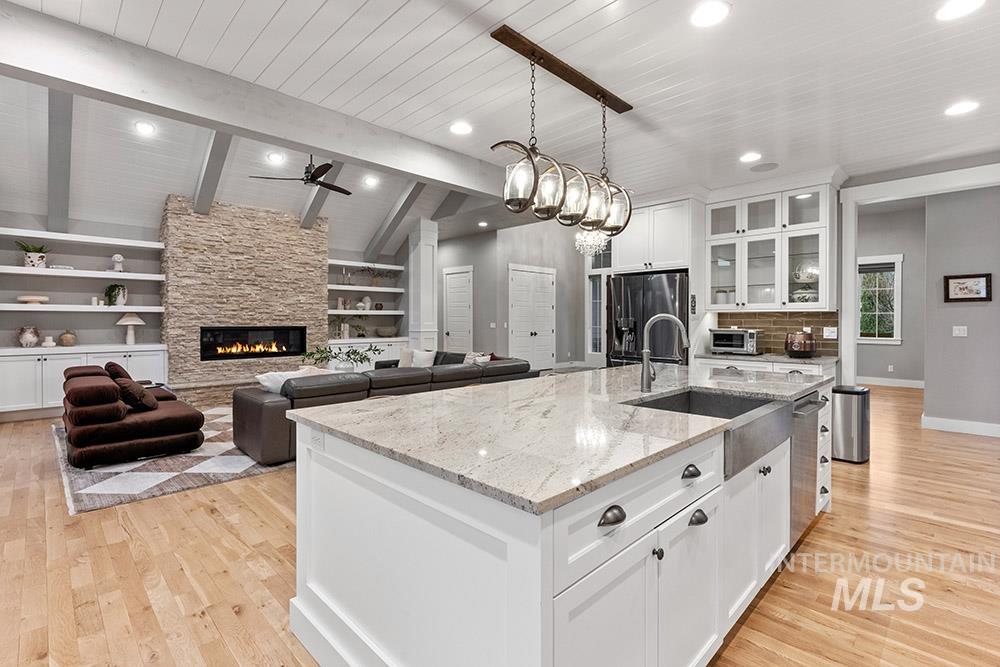 2849 W Chartwell Dr, Eagle, Idaho 83616-5549, 4 Bedrooms, 3 Bathrooms, Residential For Sale, Price $1,650,000, 98977156