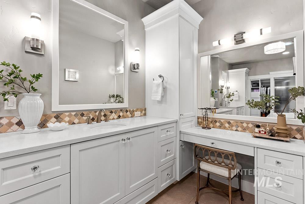 2849 W Chartwell Dr, Eagle, Idaho 83616-5549, 4 Bedrooms, 3 Bathrooms, Residential For Sale, Price $1,650,000, 98977156