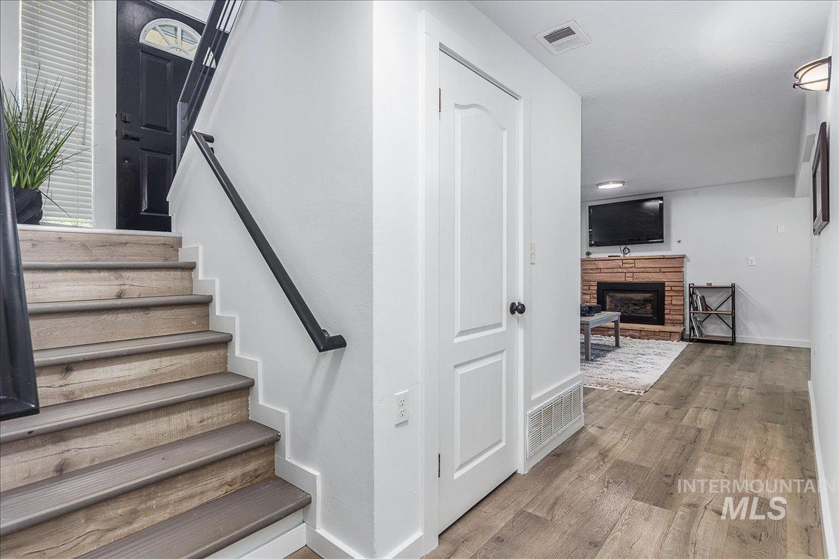 9412 W Wright St, Boise, Idaho 83709, 3 Bedrooms, 3 Bathrooms, Residential For Sale, Price $949,900,MLS 98977160