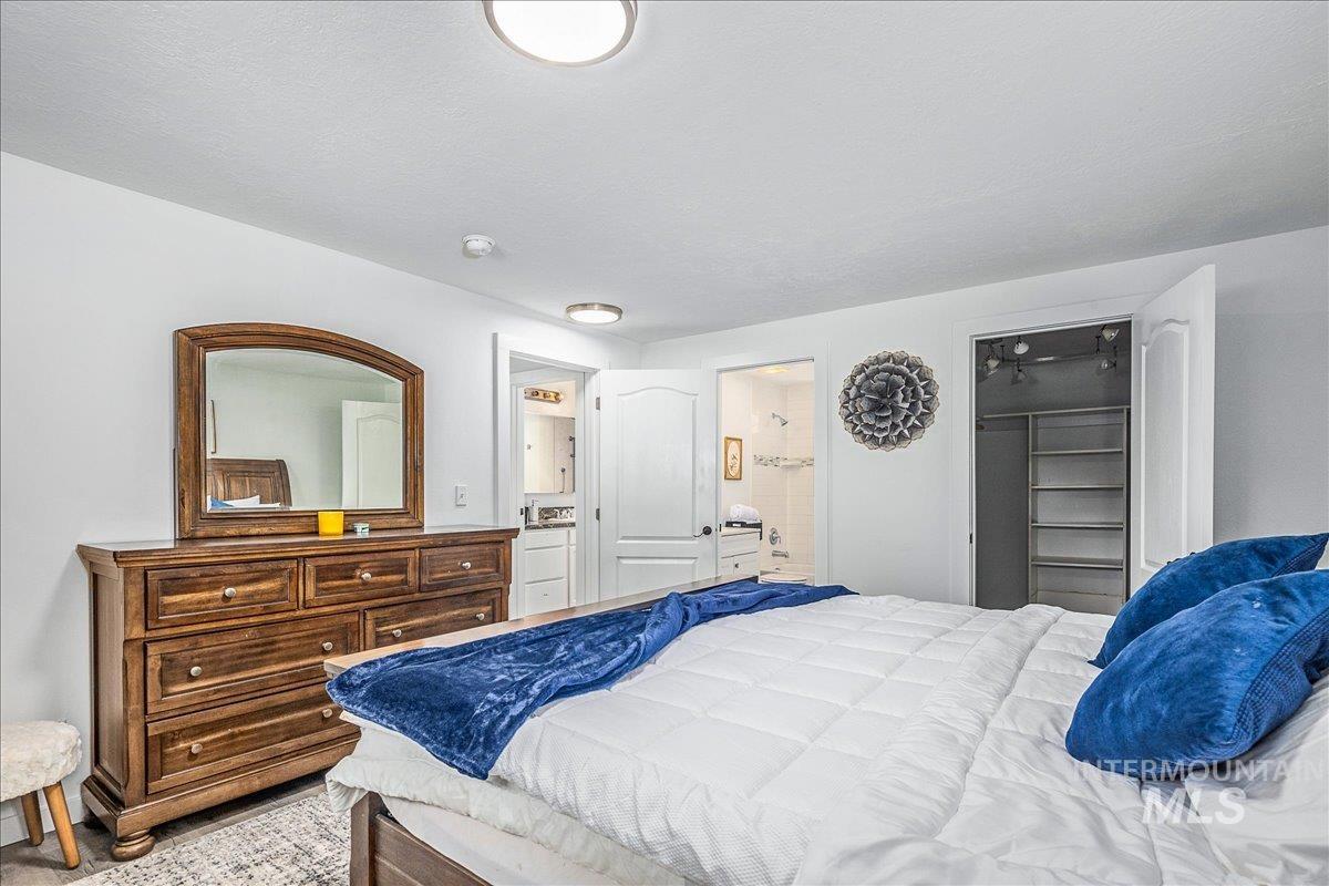 9412 W Wright St, Boise, Idaho 83709, 3 Bedrooms, 3 Bathrooms, Residential For Sale, Price $949,900,MLS 98977160