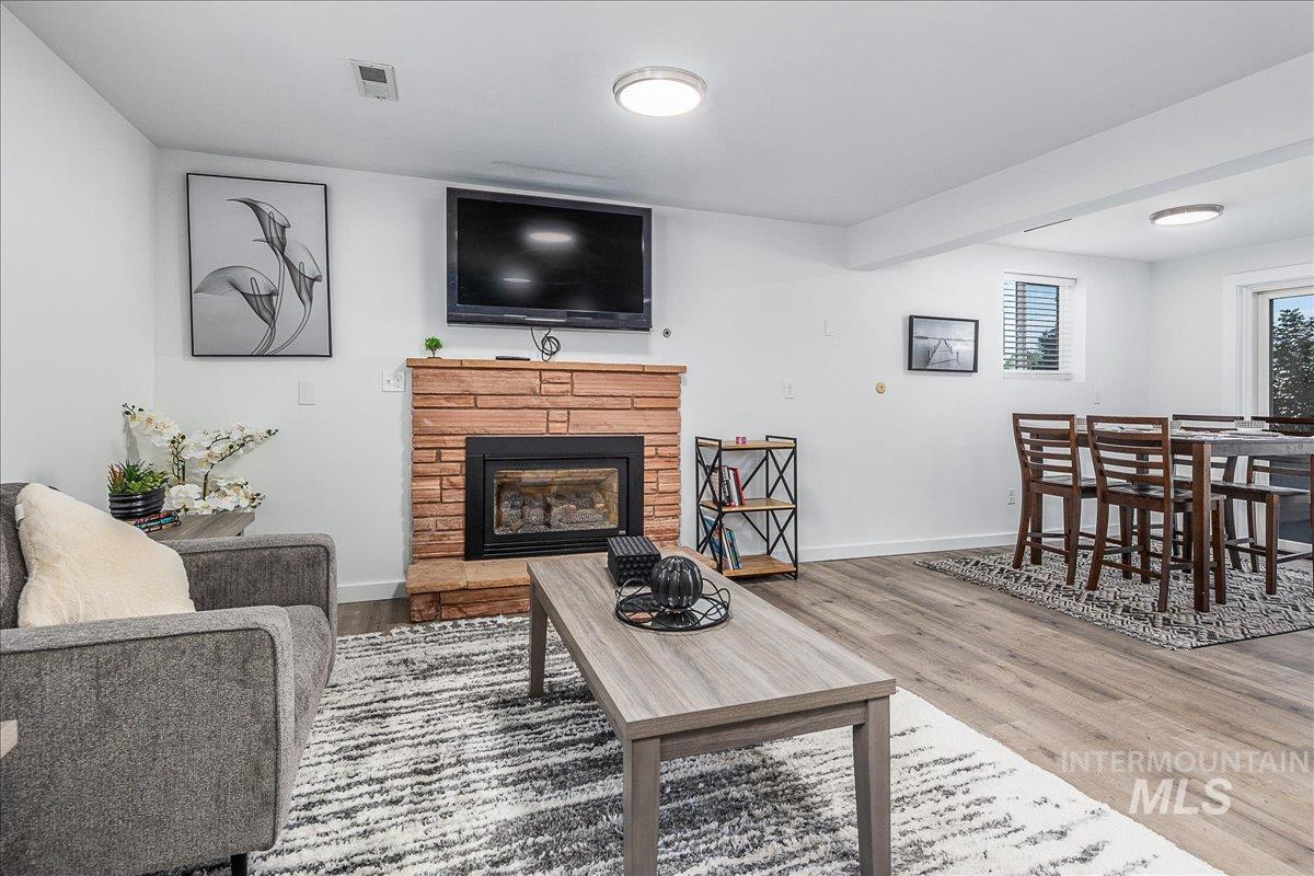 9412 W Wright St, Boise, Idaho 83709, 3 Bedrooms, 3 Bathrooms, Residential For Sale, Price $949,900,MLS 98977160