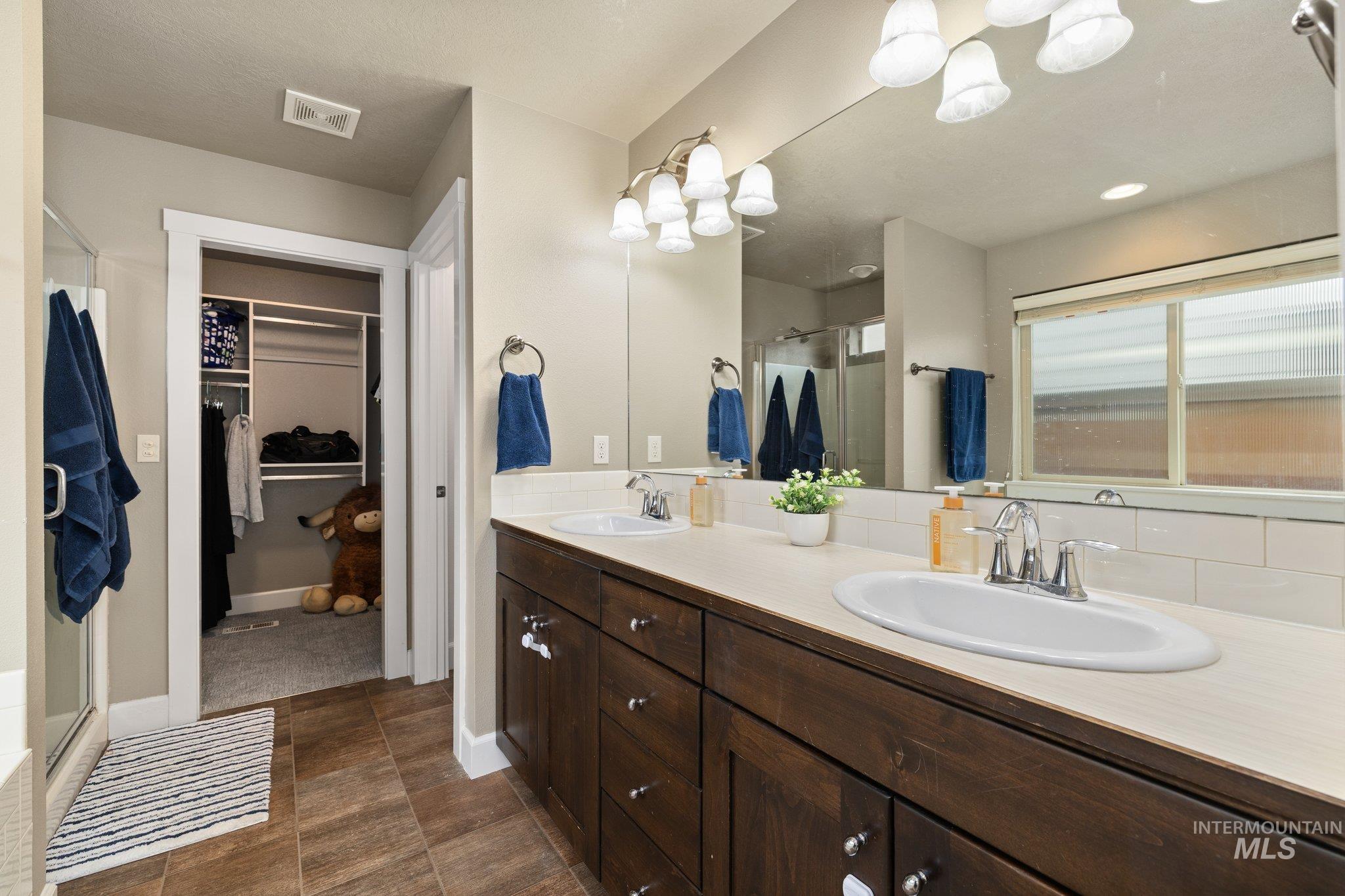 603 W Laughton Dr, Meridian, Idaho 83646, 3 Bedrooms, 2 Bathrooms, Residential For Sale, Price $485,000,MLS 98977162