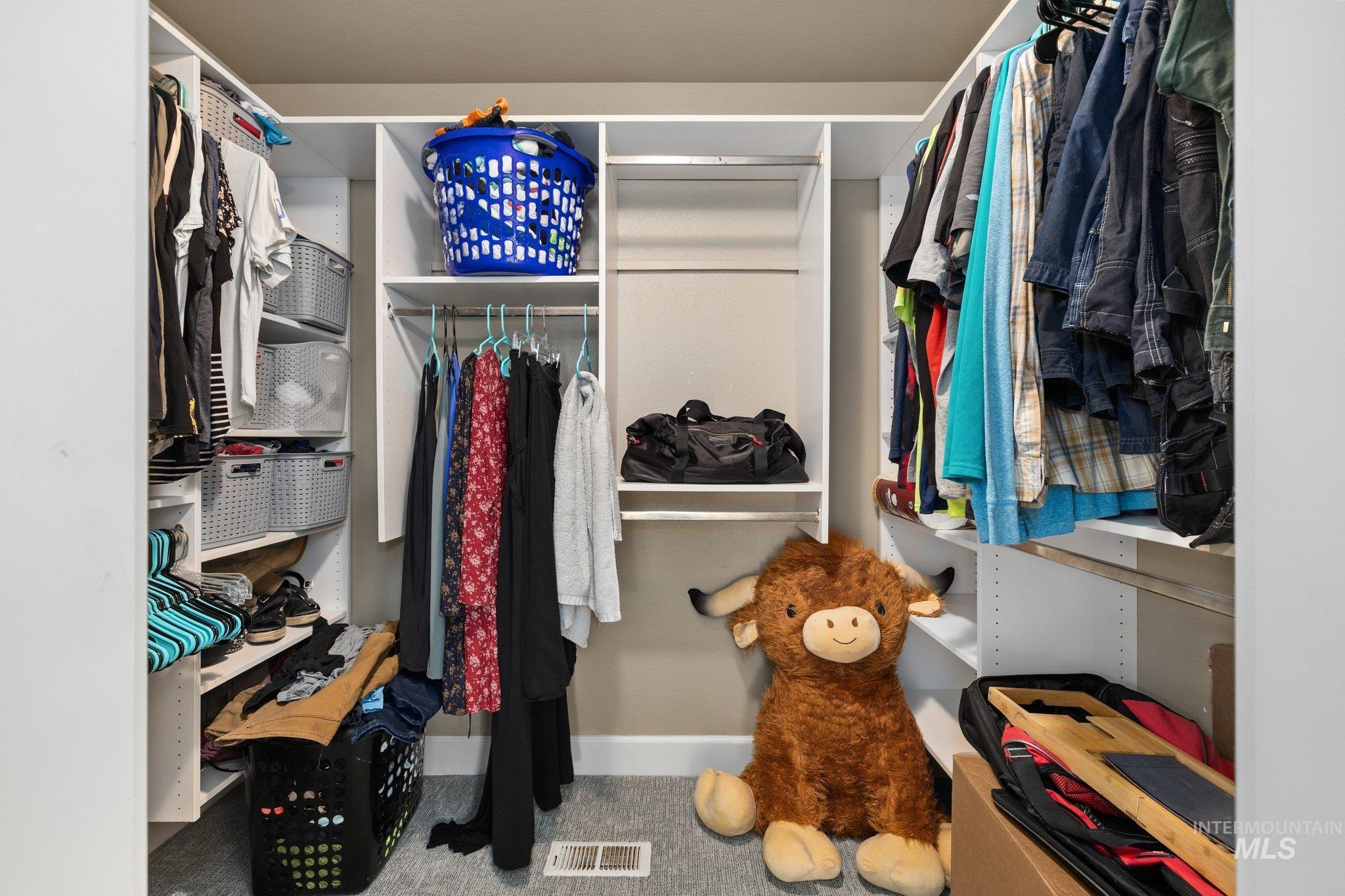 603 W Laughton Dr, Meridian, Idaho 83646, 3 Bedrooms, 2 Bathrooms, Residential For Sale, Price $485,000,MLS 98977162