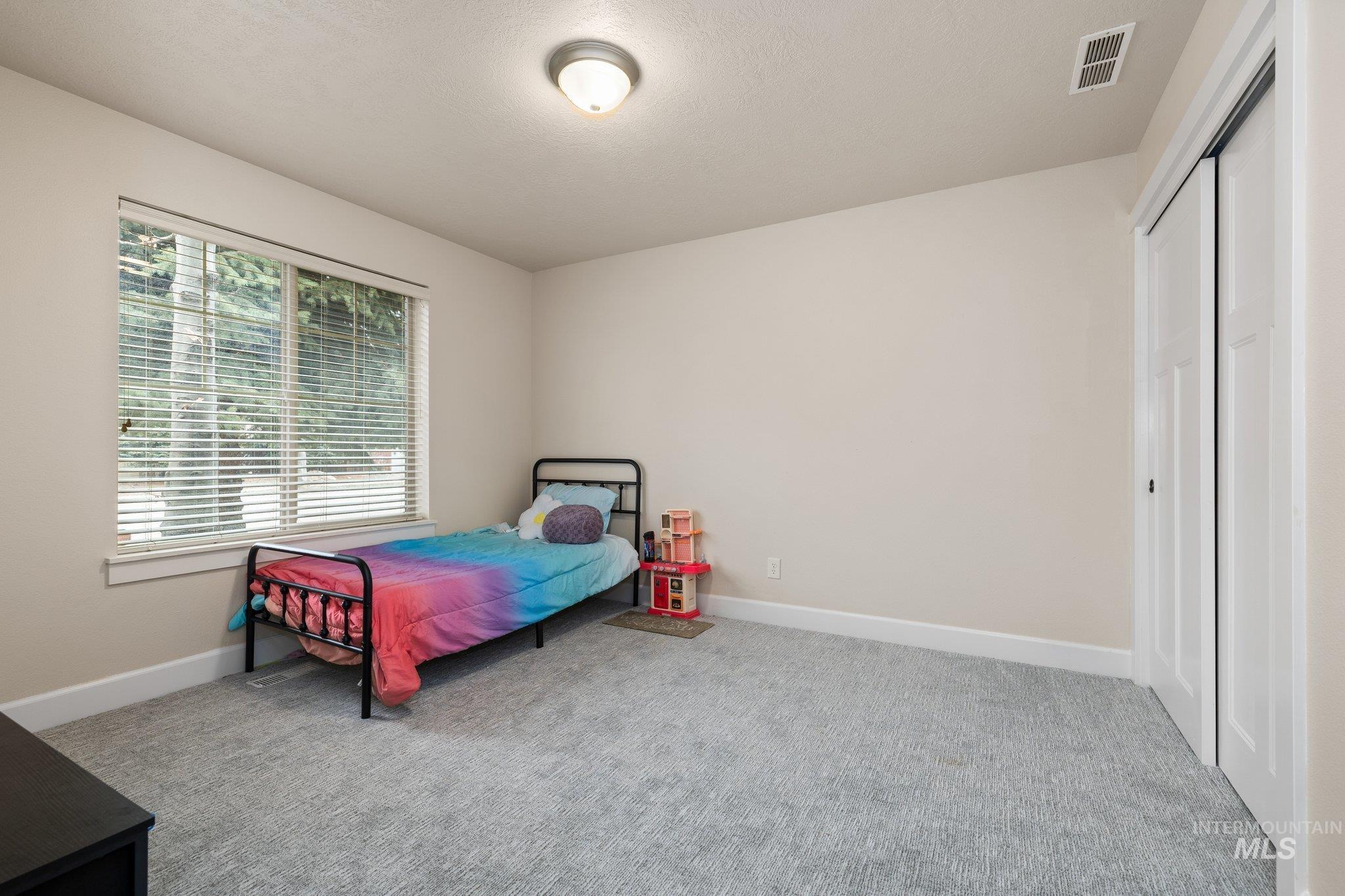 603 W Laughton Dr, Meridian, Idaho 83646, 3 Bedrooms, 2 Bathrooms, Residential For Sale, Price $485,000,MLS 98977162