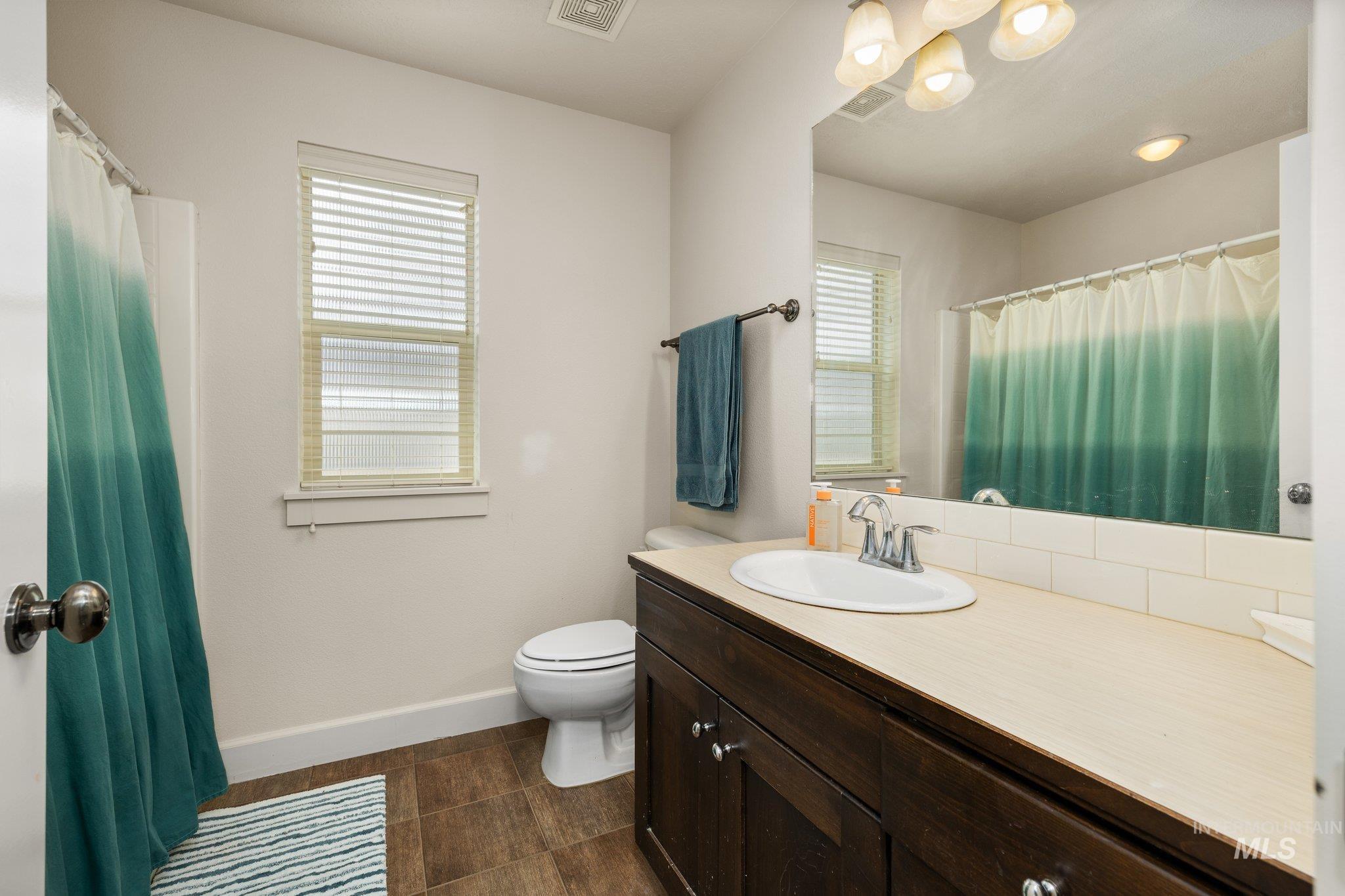 603 W Laughton Dr, Meridian, Idaho 83646, 3 Bedrooms, 2 Bathrooms, Residential For Sale, Price $485,000,MLS 98977162