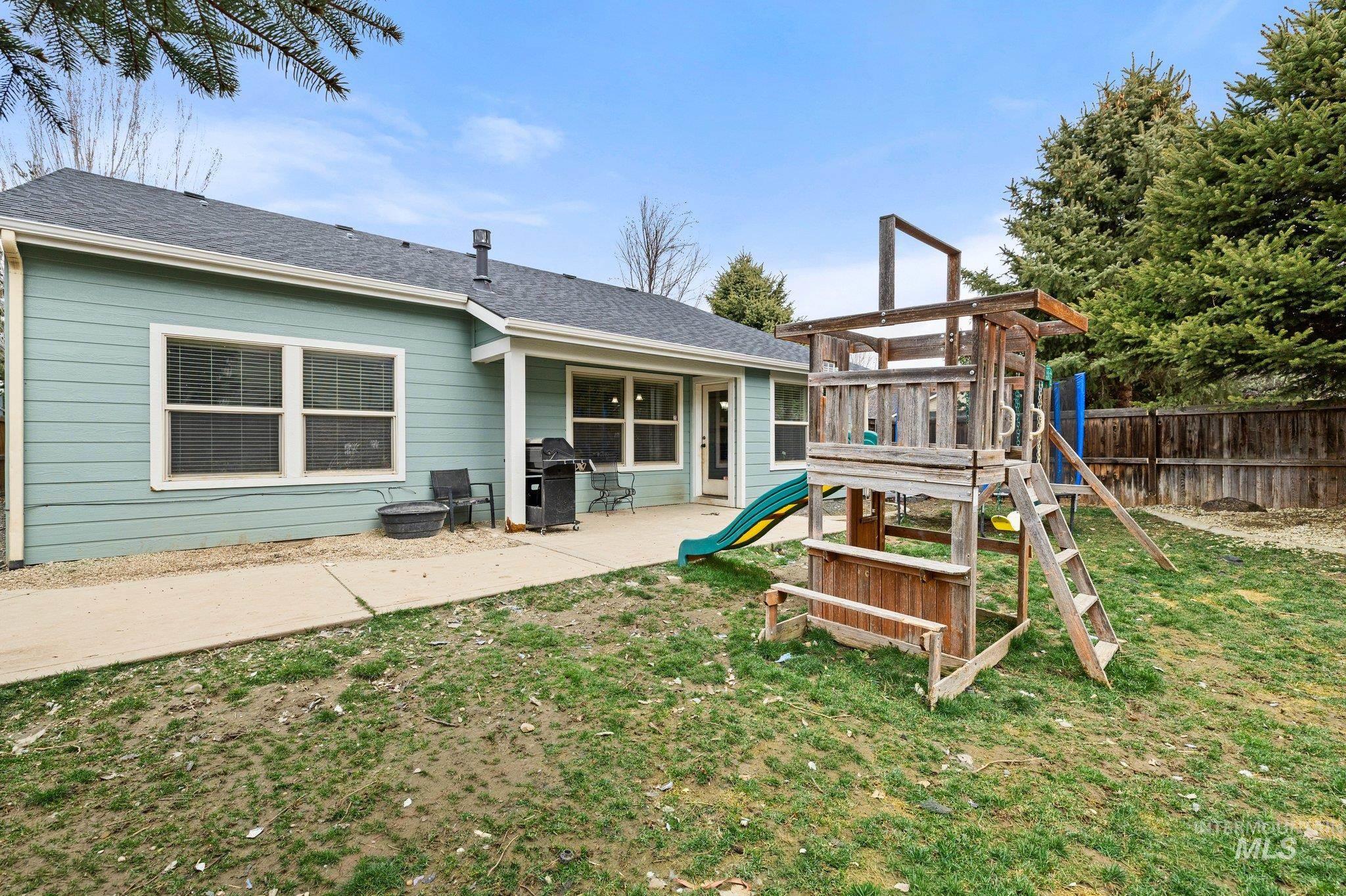 603 W Laughton Dr, Meridian, Idaho 83646, 3 Bedrooms, 2 Bathrooms, Residential For Sale, Price $485,000,MLS 98977162