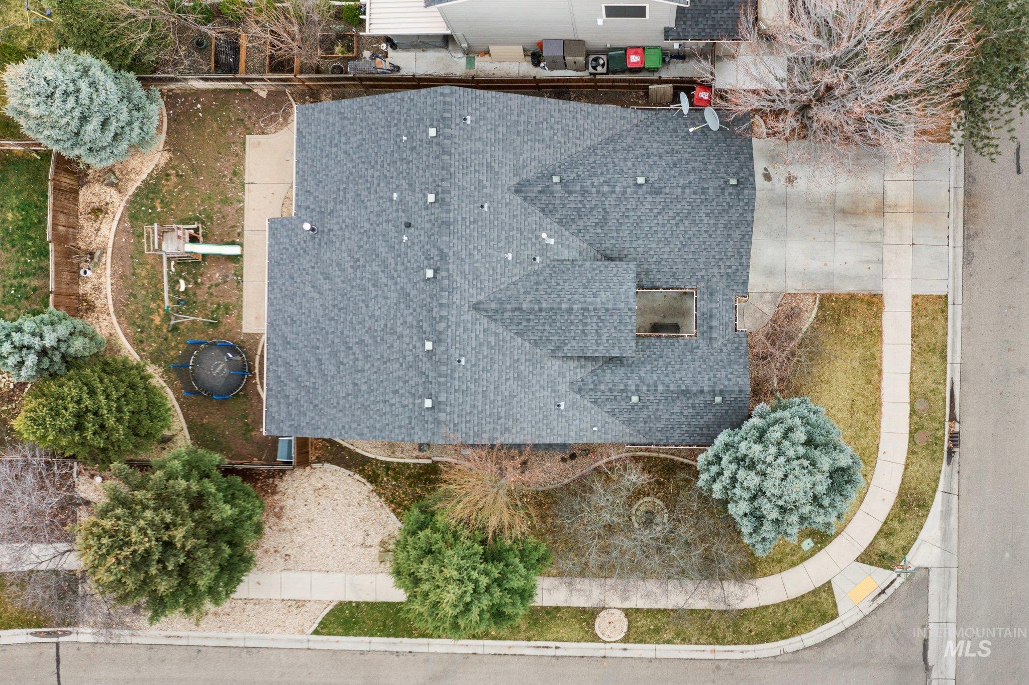 603 W Laughton Dr, Meridian, Idaho 83646, 3 Bedrooms, 2 Bathrooms, Residential For Sale, Price $485,000,MLS 98977162