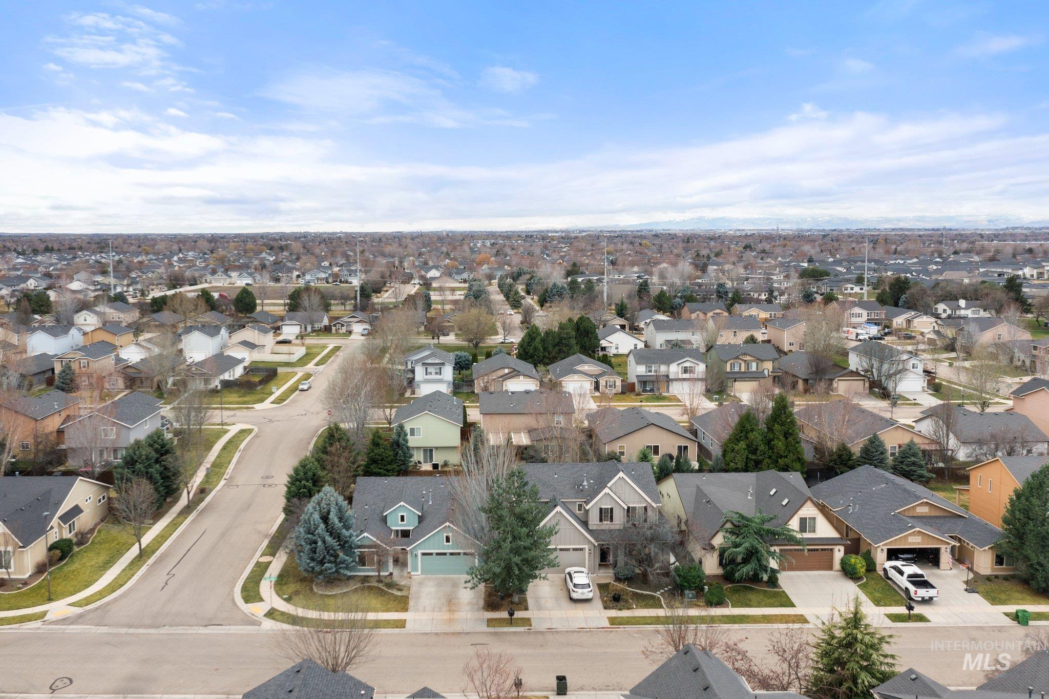 603 W Laughton Dr, Meridian, Idaho 83646, 3 Bedrooms, 2 Bathrooms, Residential For Sale, Price $485,000,MLS 98977162