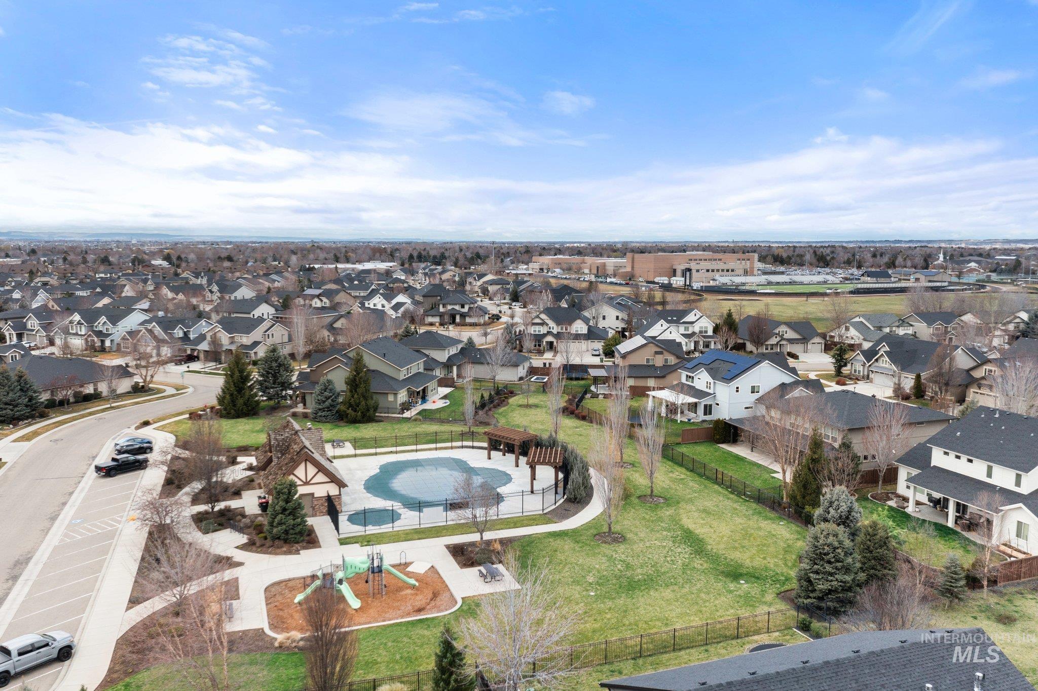 603 W Laughton Dr, Meridian, Idaho 83646, 3 Bedrooms, 2 Bathrooms, Residential For Sale, Price $485,000,MLS 98977162