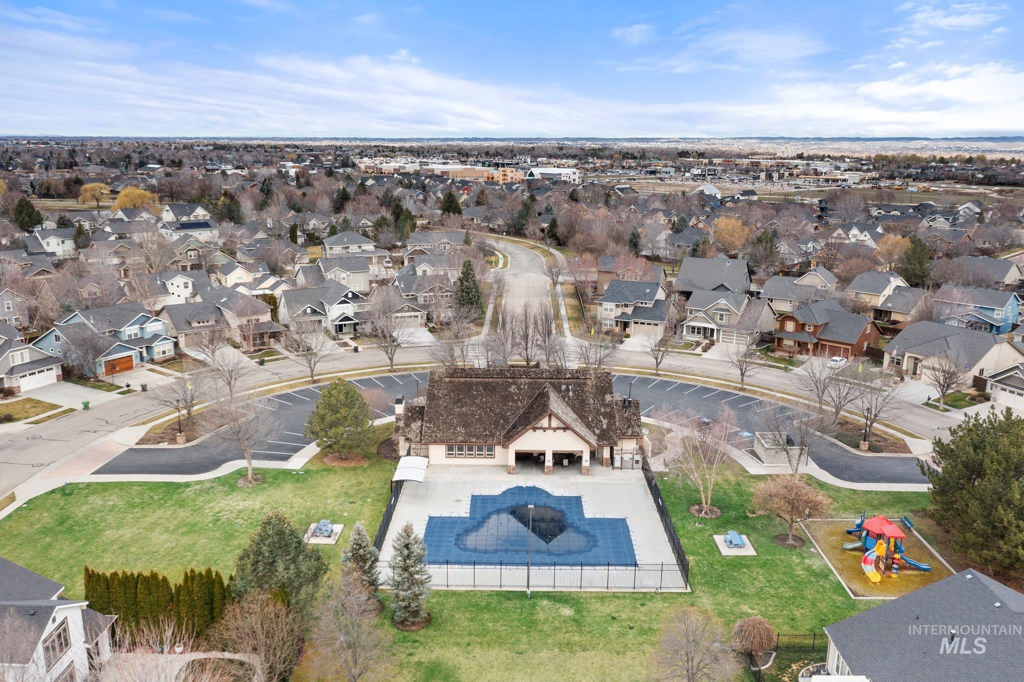 603 W Laughton Dr, Meridian, Idaho 83646, 3 Bedrooms, 2 Bathrooms, Residential For Sale, Price $485,000,MLS 98977162