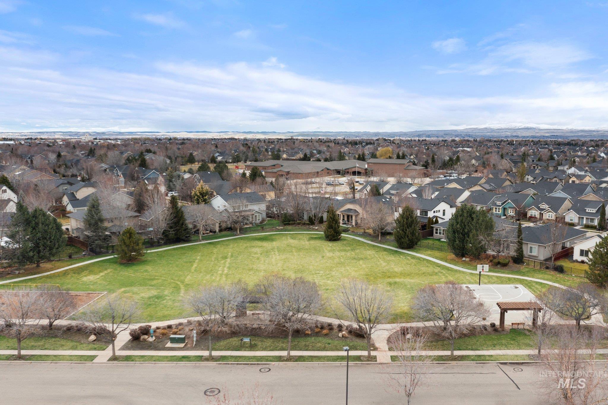 603 W Laughton Dr, Meridian, Idaho 83646, 3 Bedrooms, 2 Bathrooms, Residential For Sale, Price $485,000,MLS 98977162