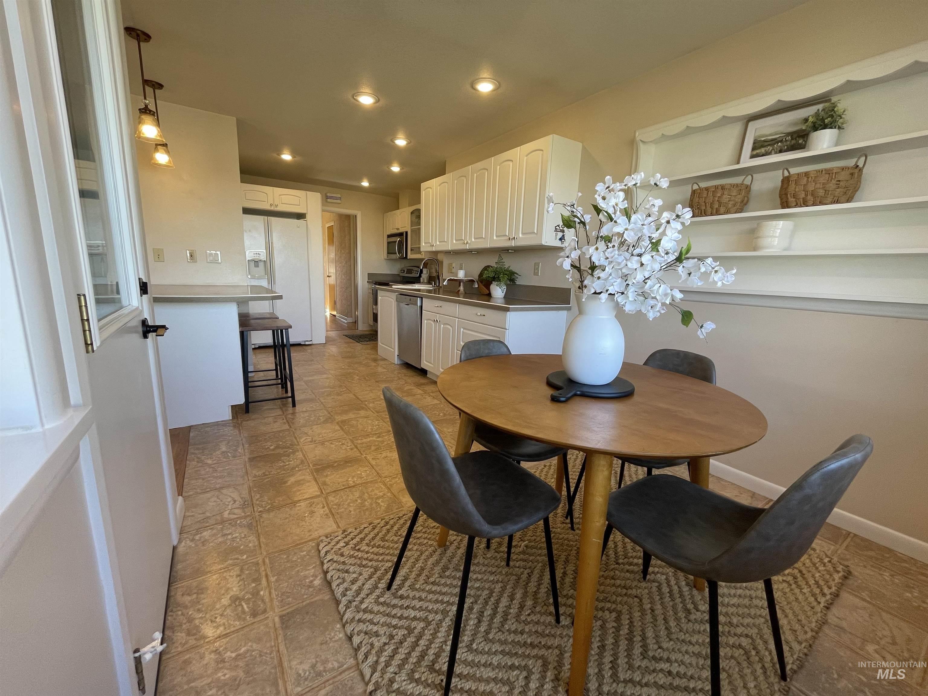 6414 W Randolph Dr, Boise, Idaho 83709-2162, 3 Bedrooms, 3 Bathrooms, Residential For Sale, Price $699,900,MLS 98977163