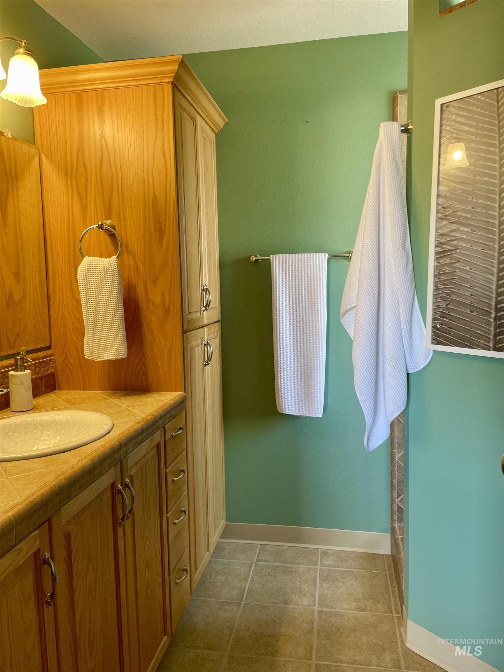 6414 W Randolph Dr, Boise, Idaho 83709-2162, 3 Bedrooms, 3 Bathrooms, Residential For Sale, Price $699,900,MLS 98977163