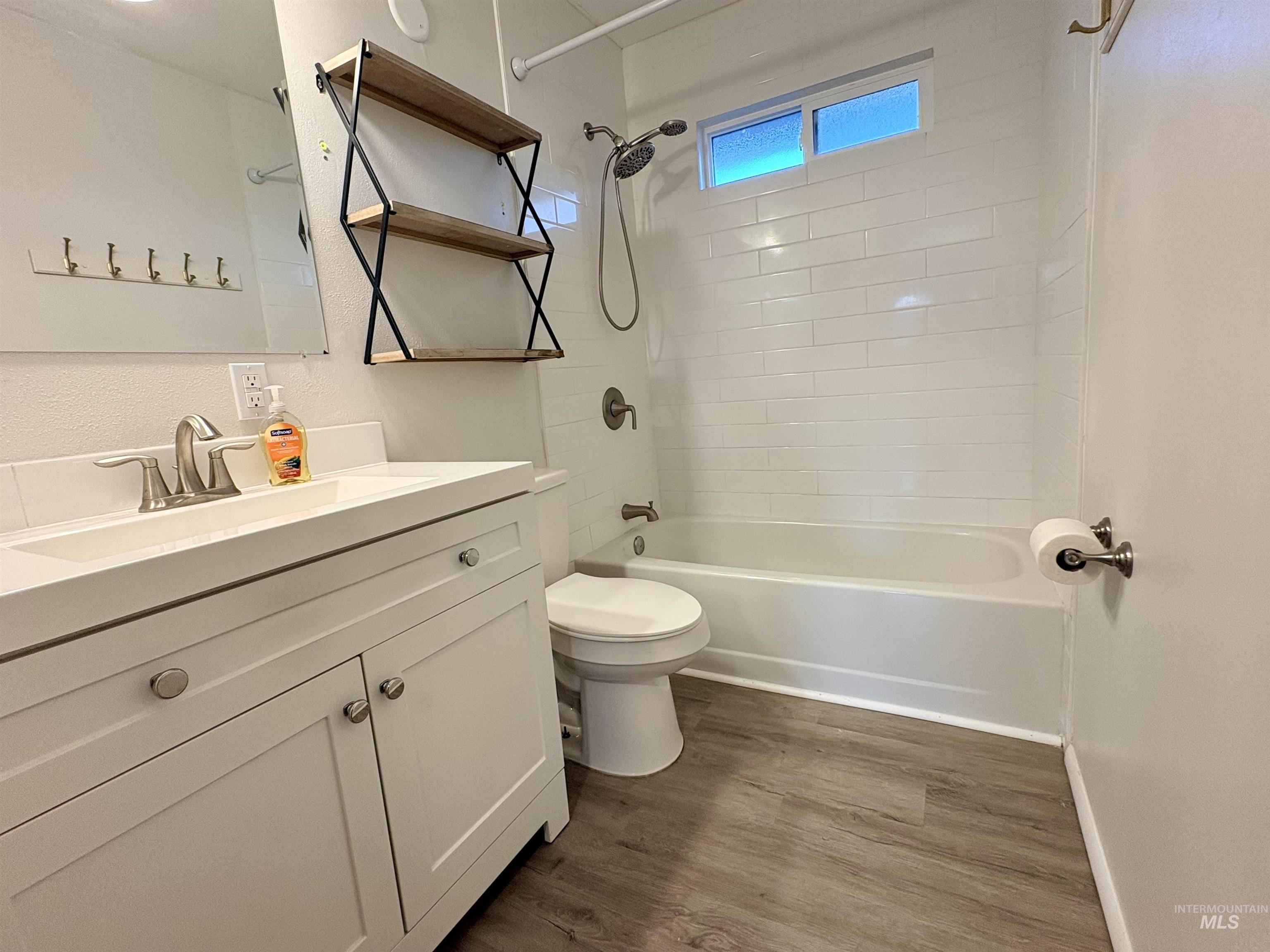 685 S 12th E, Mountain Home, Idaho 83647-0000, 3 Bedrooms, 1 Bathroom, Residential For Sale, Price $266,500,MLS 98977165