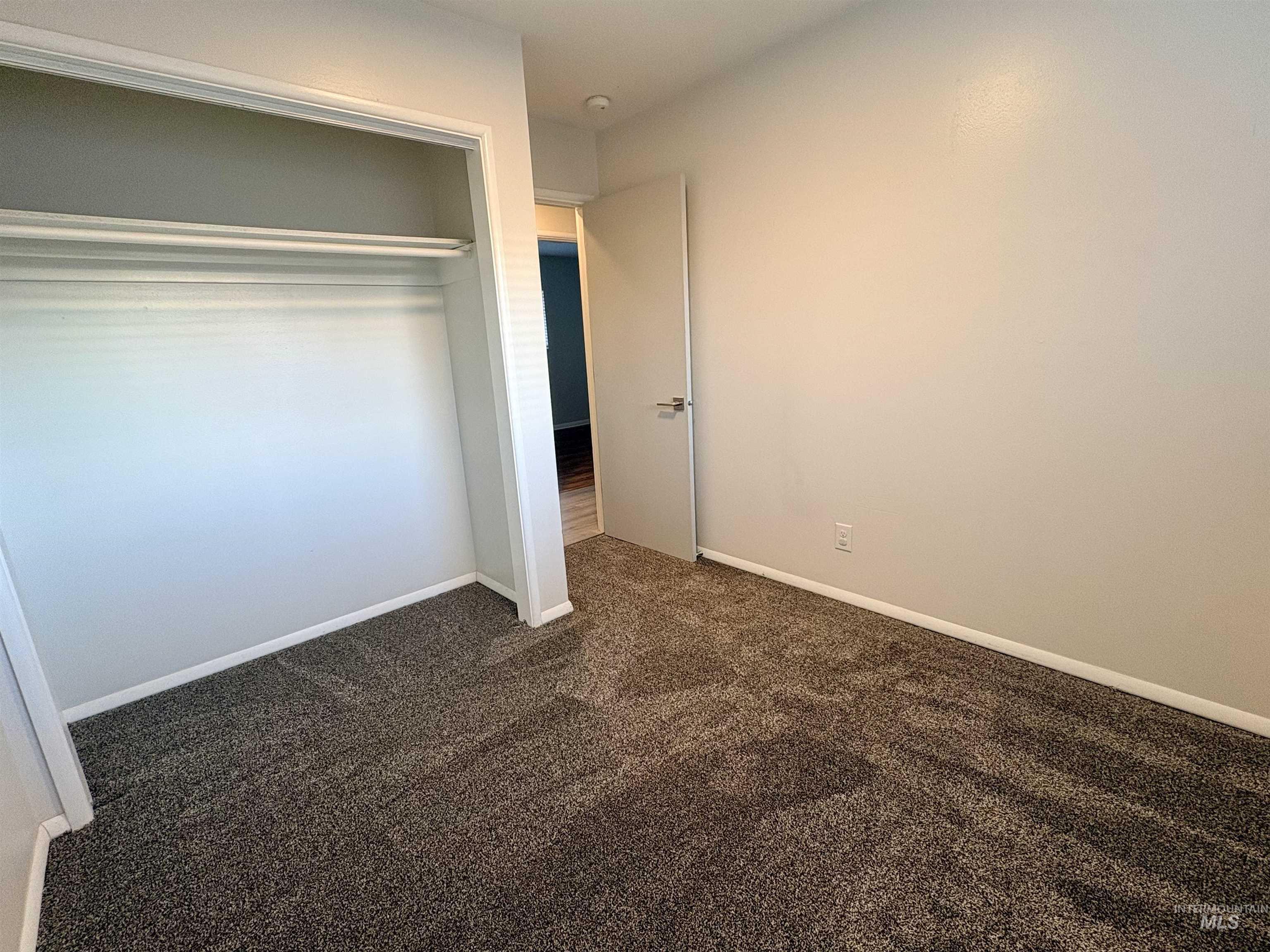 685 S 12th E, Mountain Home, Idaho 83647-0000, 3 Bedrooms, 1 Bathroom, Residential For Sale, Price $266,500,MLS 98977165