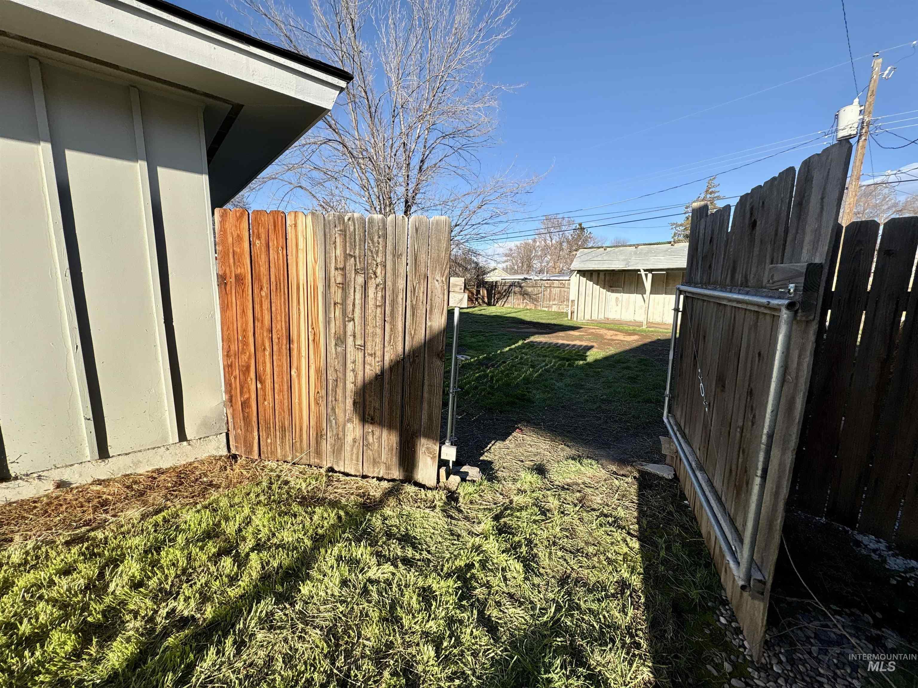 685 S 12th E, Mountain Home, Idaho 83647-0000, 3 Bedrooms, 1 Bathroom, Residential For Sale, Price $266,500,MLS 98977165