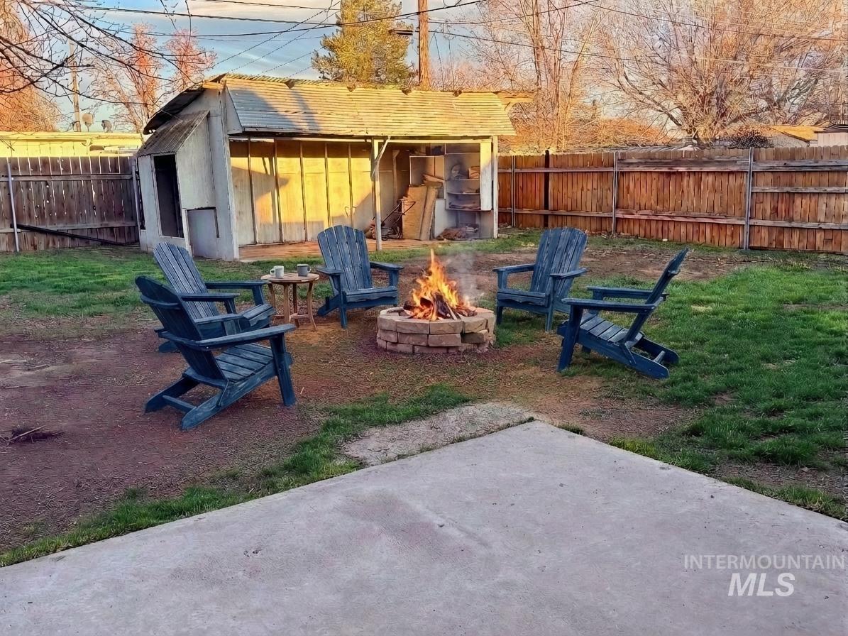 685 S 12th E, Mountain Home, Idaho 83647-0000, 3 Bedrooms, 1 Bathroom, Residential For Sale, Price $266,500,MLS 98977165