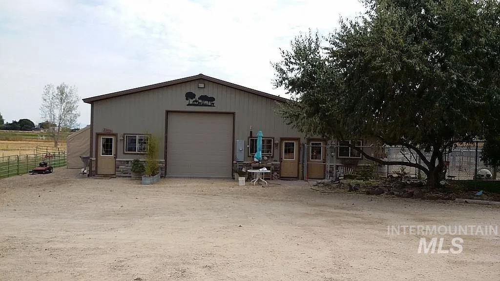 8502 Track Road, Nampa, Idaho 83686, 1 Bedroom, 1 Bathroom, Residential For Sale, Price $959,000,MLS 98977166