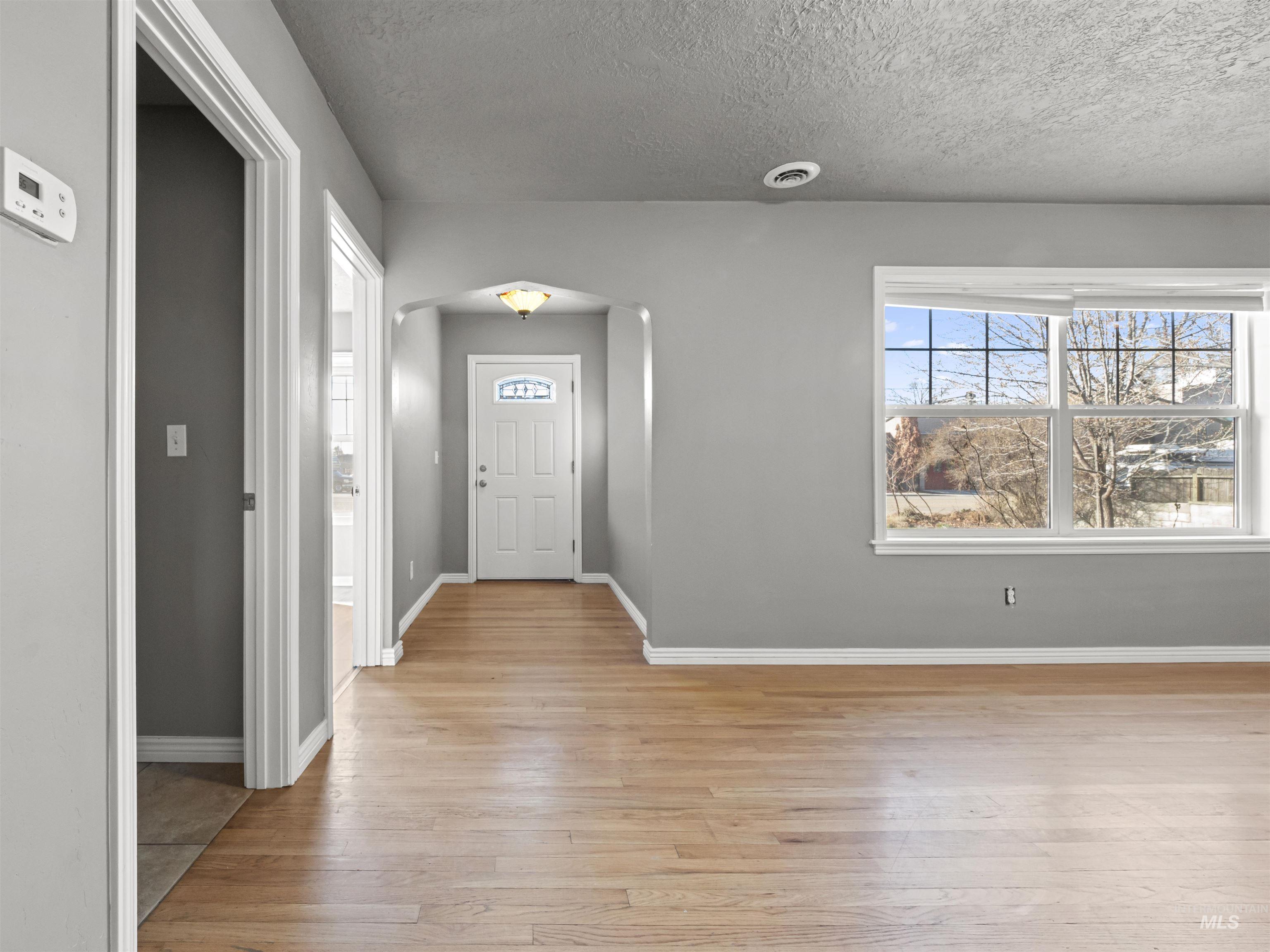 3500 W Overland Rd, Boise, Idaho 83705, 3 Bedrooms, 2 Bathrooms, Residential Income For Sale, Price $569,900,MLS 98977167