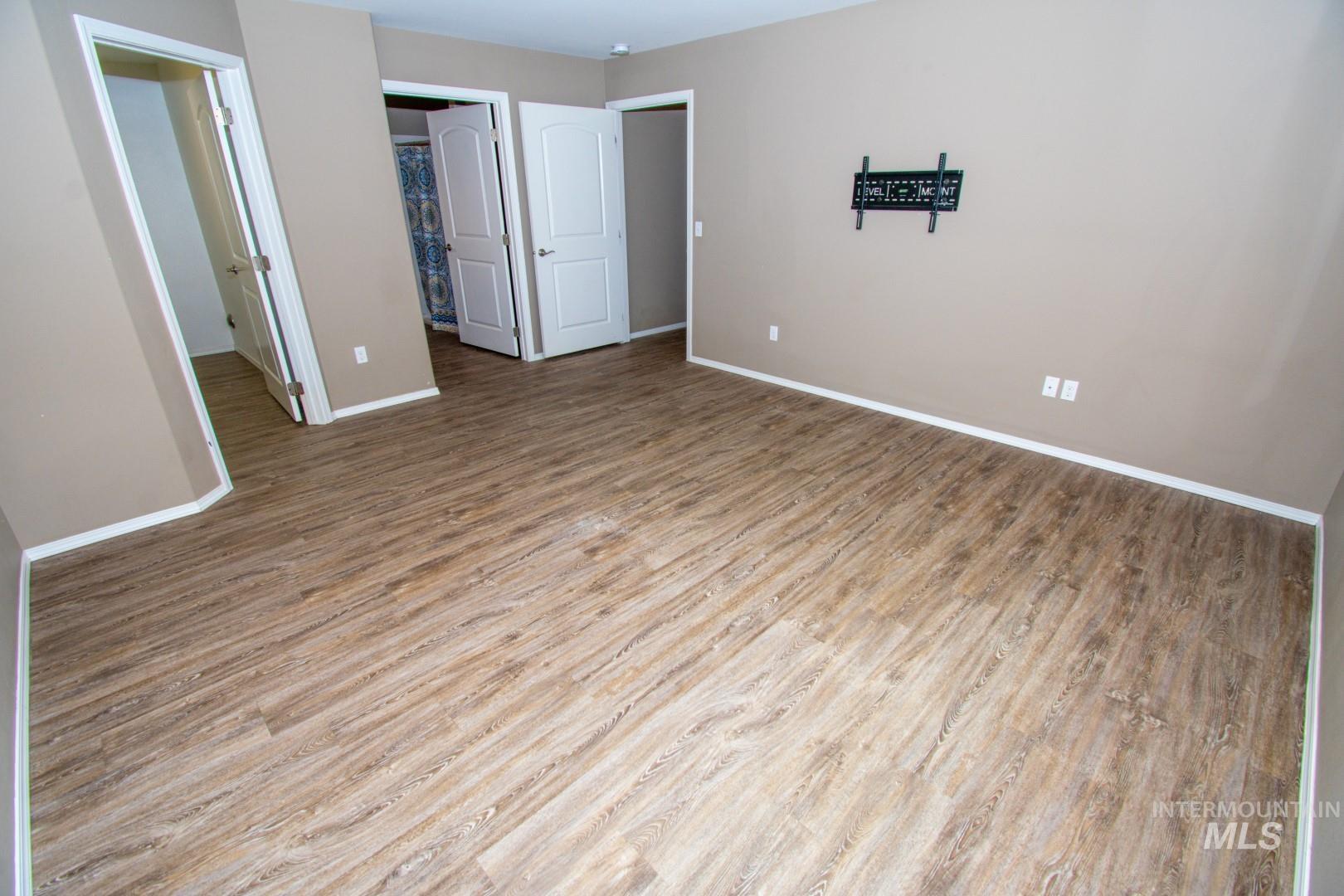 1409 Highland Ave, Clarkston, Washington 99403, 3 Bedrooms, 2 Bathrooms, Residential For Sale, Price $289,000,MLS 98977172