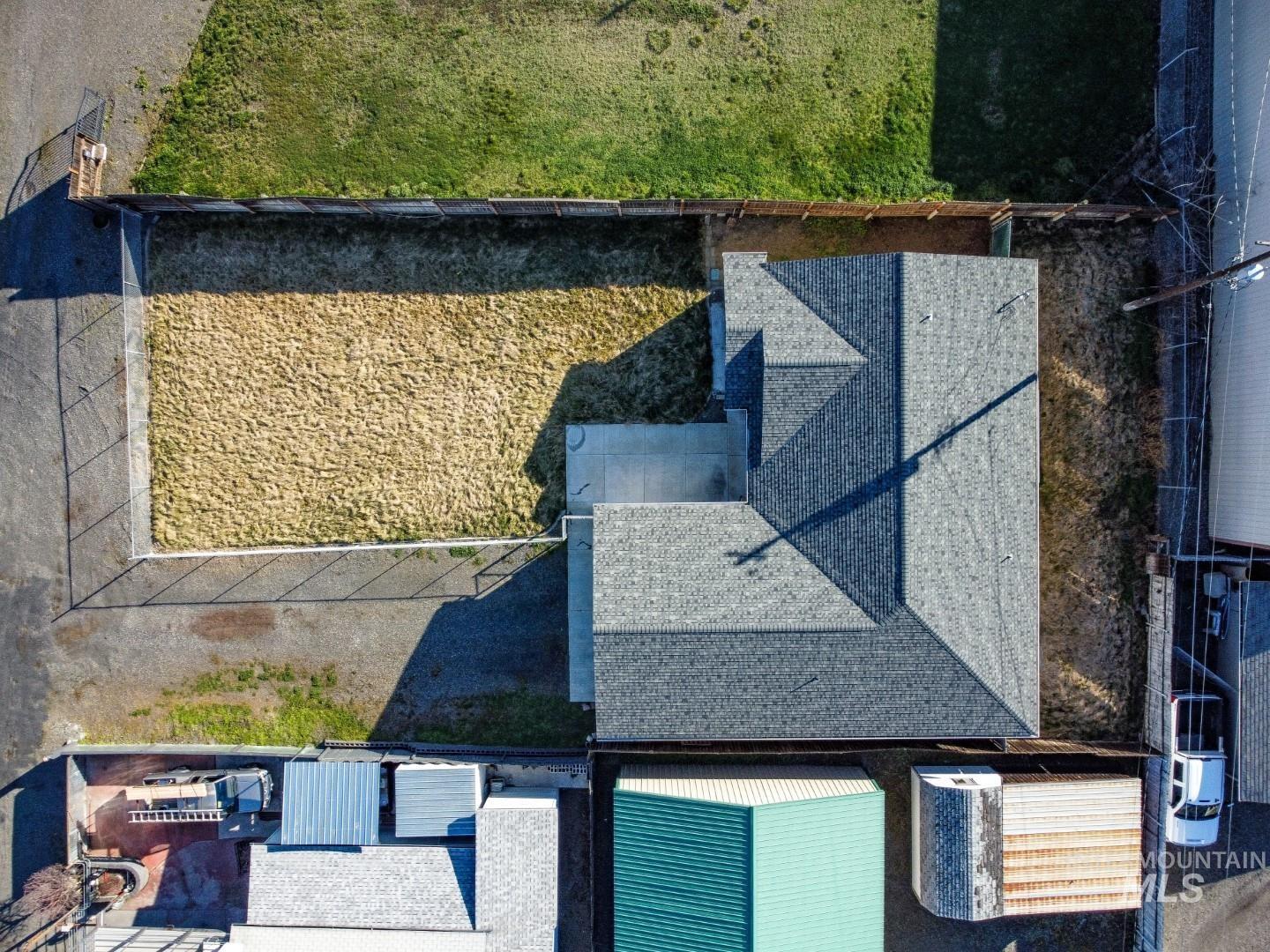 1409 Highland Ave, Clarkston, Washington 99403, 3 Bedrooms, 2 Bathrooms, Residential For Sale, Price $289,000,MLS 98977172