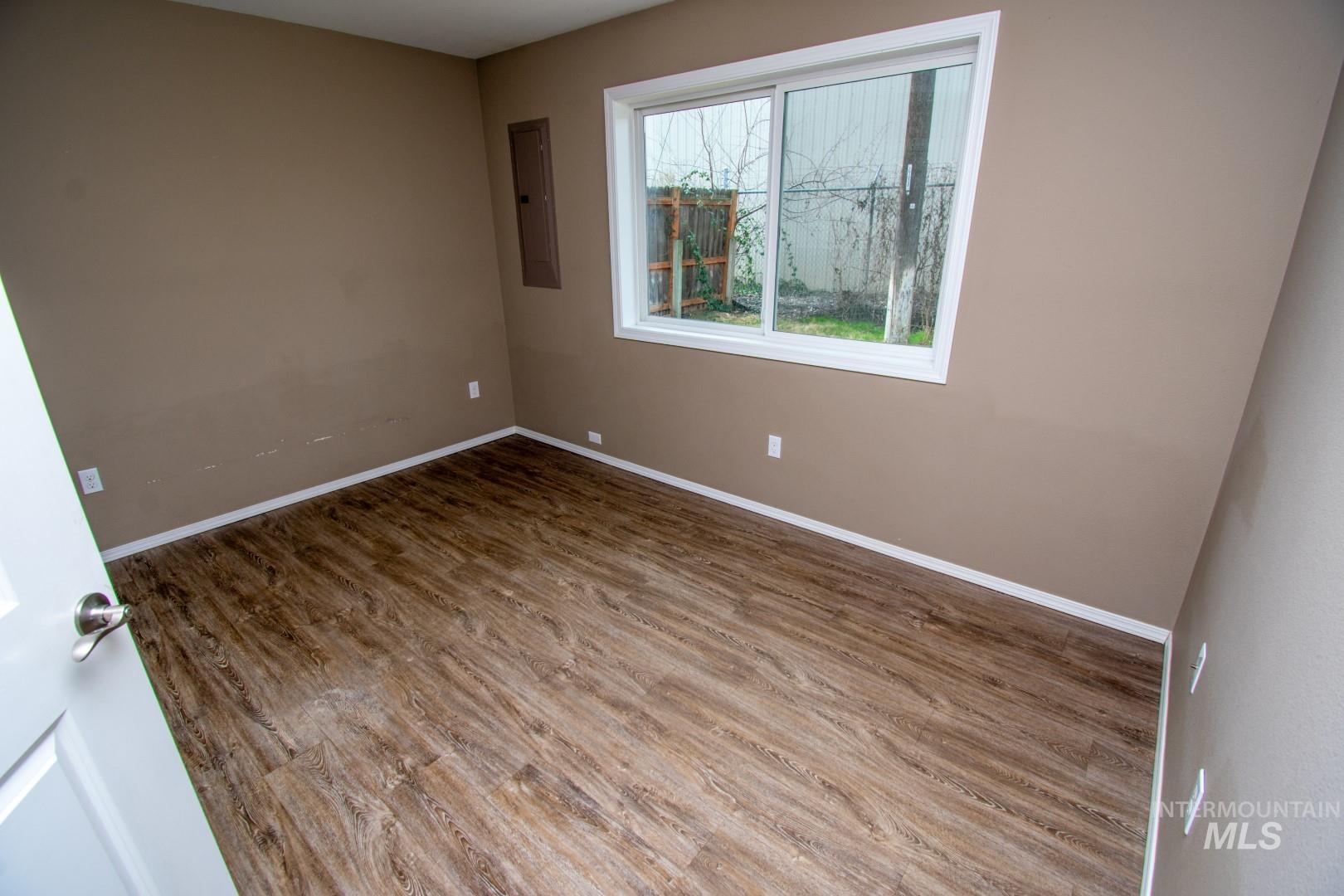 1409 Highland Ave, Clarkston, Washington 99403, 3 Bedrooms, 2 Bathrooms, Residential For Sale, Price $289,000,MLS 98977172