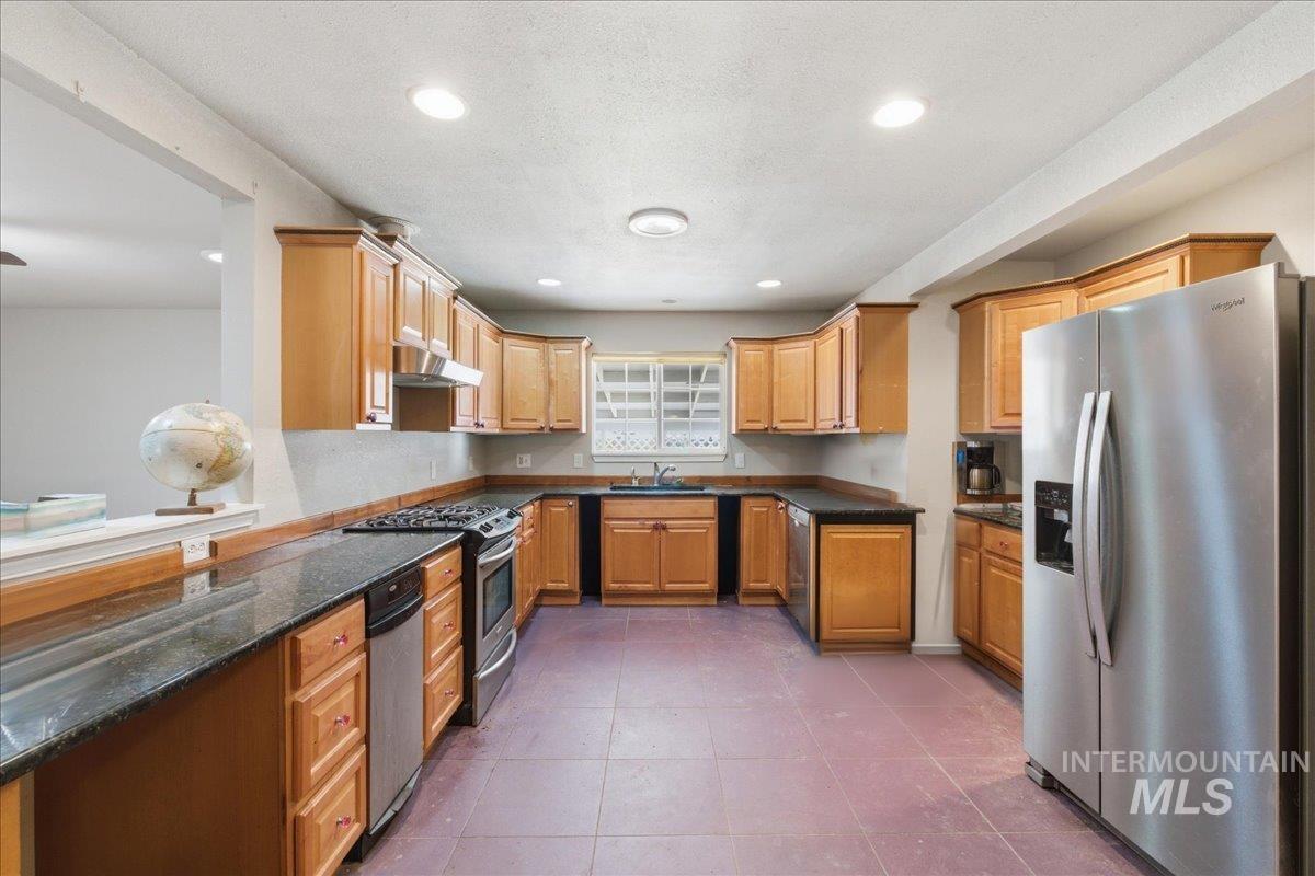 1211 W Orchard Ave, Nampa, Idaho 83651, 5 Bedrooms, 3 Bathrooms, Residential For Sale, Price $699,000,MLS 98977173