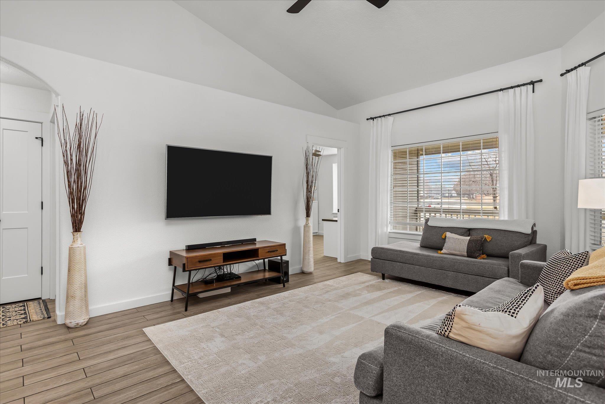 16969 N Denemere Loop Pl., Nampa, Idaho 83687, 3 Bedrooms, 2 Bathrooms, Residential For Sale, Price $399,000,MLS 98977174