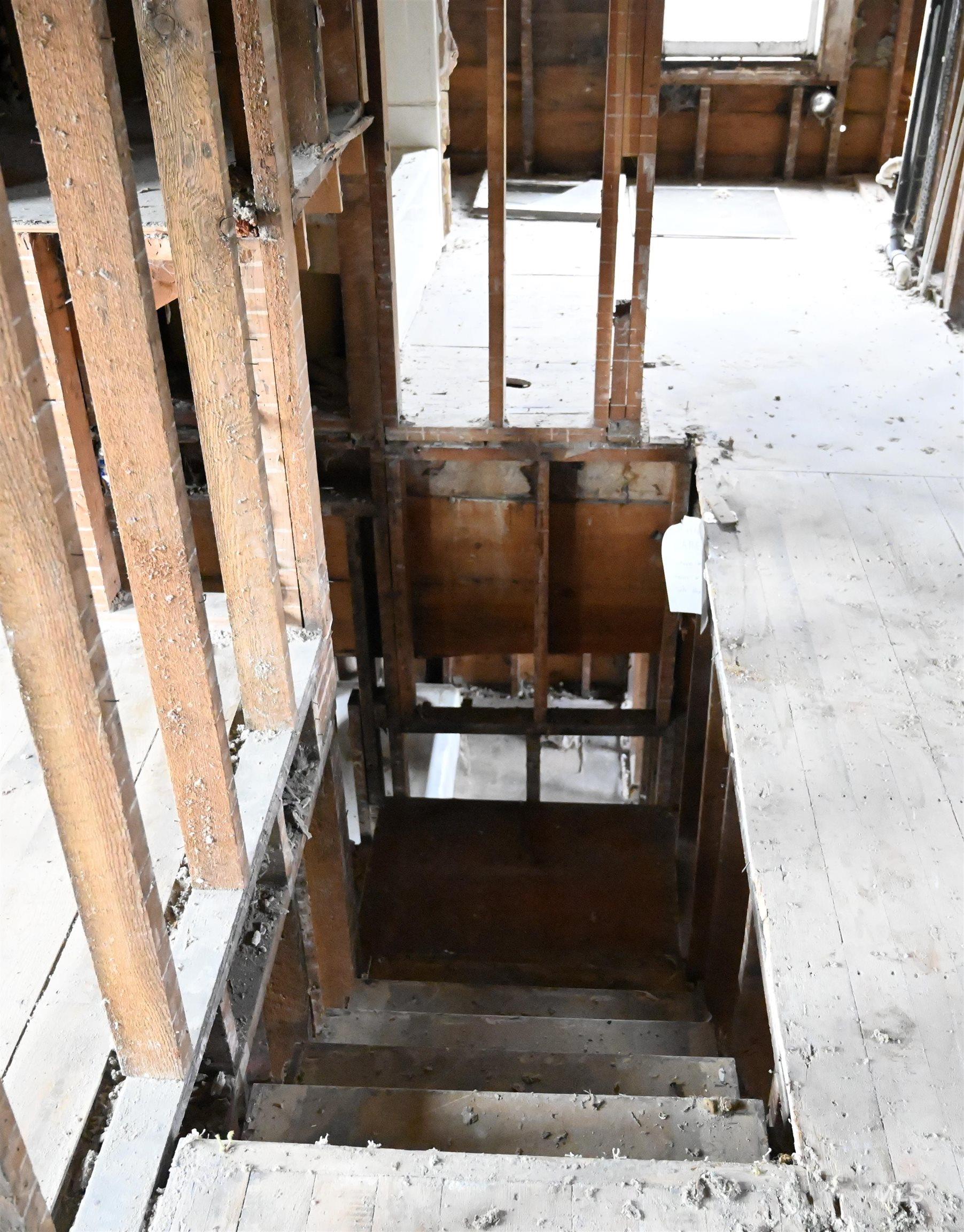 704 Riverside Ave, Orofino, Idaho 83544, 4 Bedrooms, 3 Bathrooms, Residential For Sale, Price $210,000,MLS 98977175