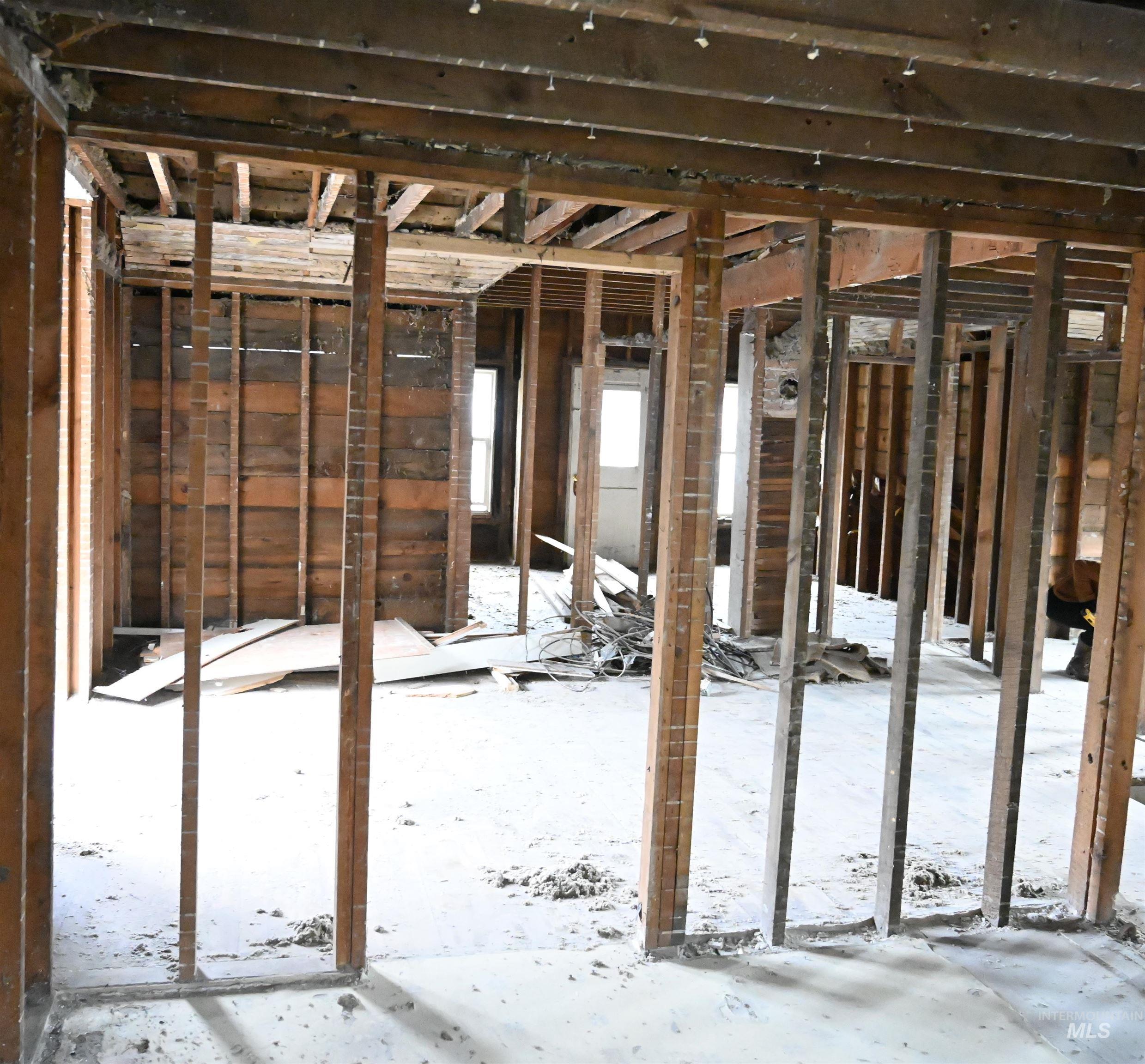 704 Riverside Ave, Orofino, Idaho 83544, 4 Bedrooms, 3 Bathrooms, Residential For Sale, Price $210,000,MLS 98977175