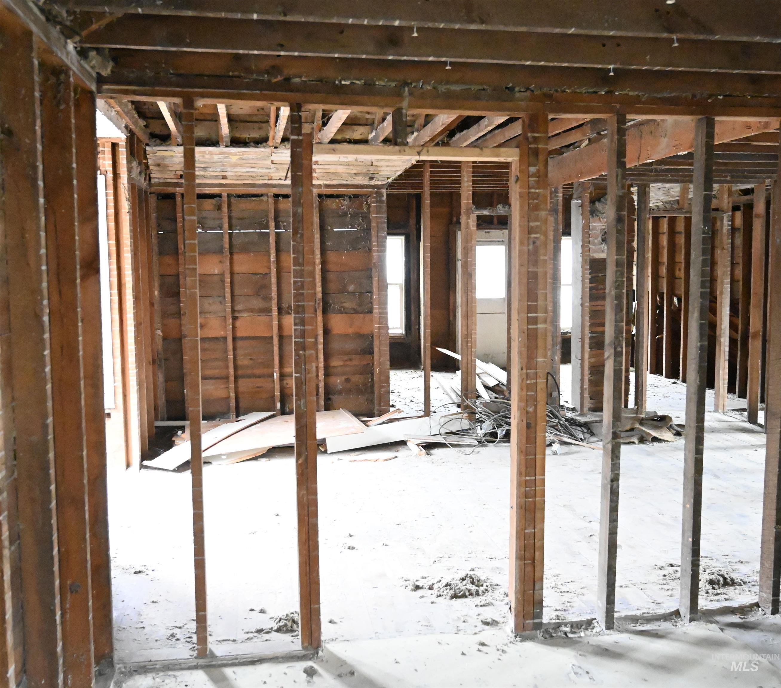 704 Riverside Ave, Orofino, Idaho 83544, 4 Bedrooms, 3 Bathrooms, Residential For Sale, Price $210,000,MLS 98977175