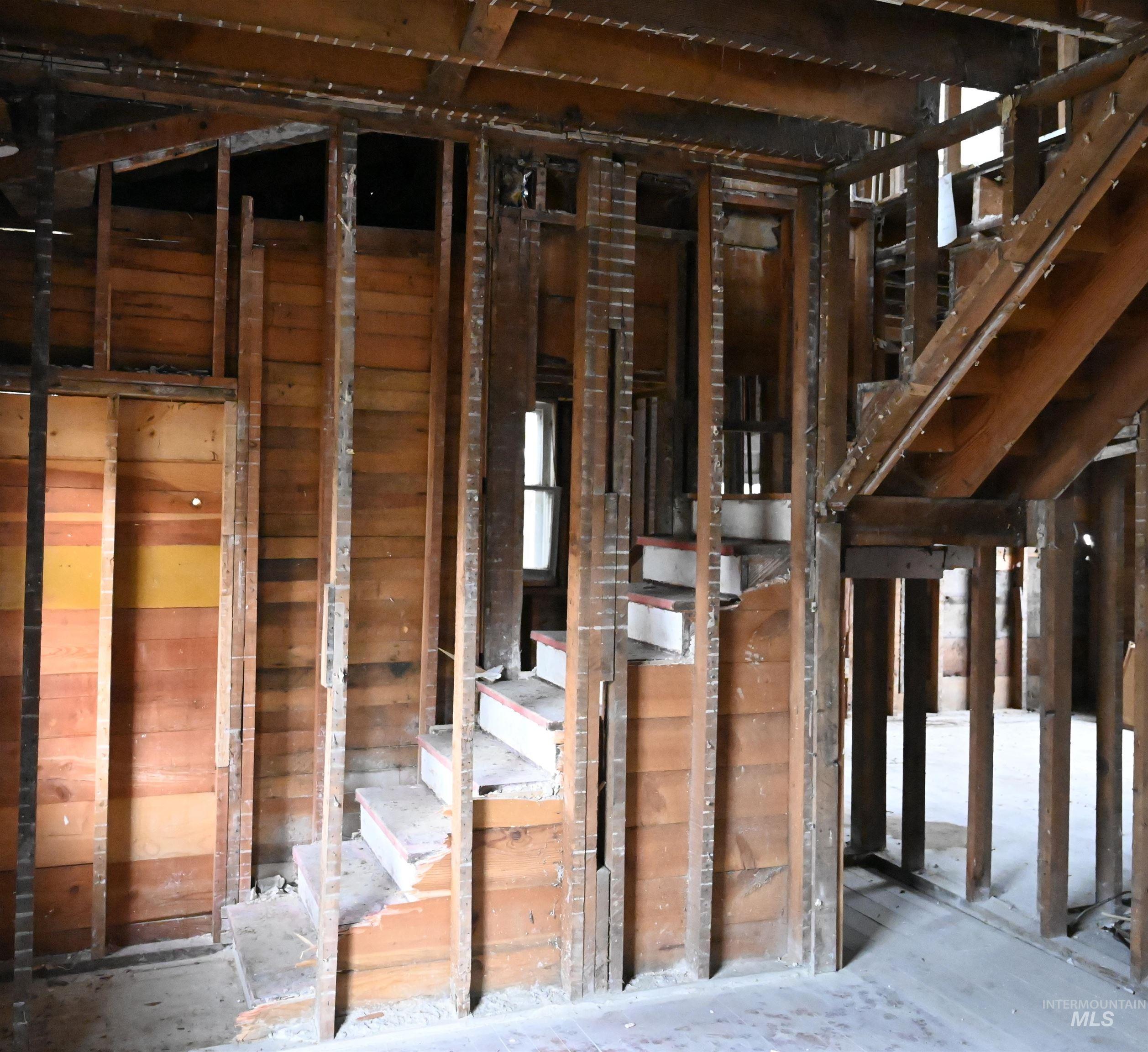 704 Riverside Ave, Orofino, Idaho 83544, 4 Bedrooms, 3 Bathrooms, Residential For Sale, Price $210,000,MLS 98977175