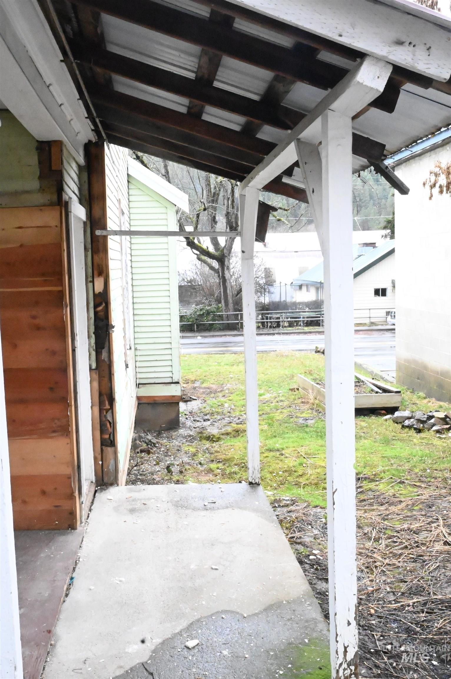 704 Riverside Ave, Orofino, Idaho 83544, 4 Bedrooms, 3 Bathrooms, Residential For Sale, Price $210,000,MLS 98977175