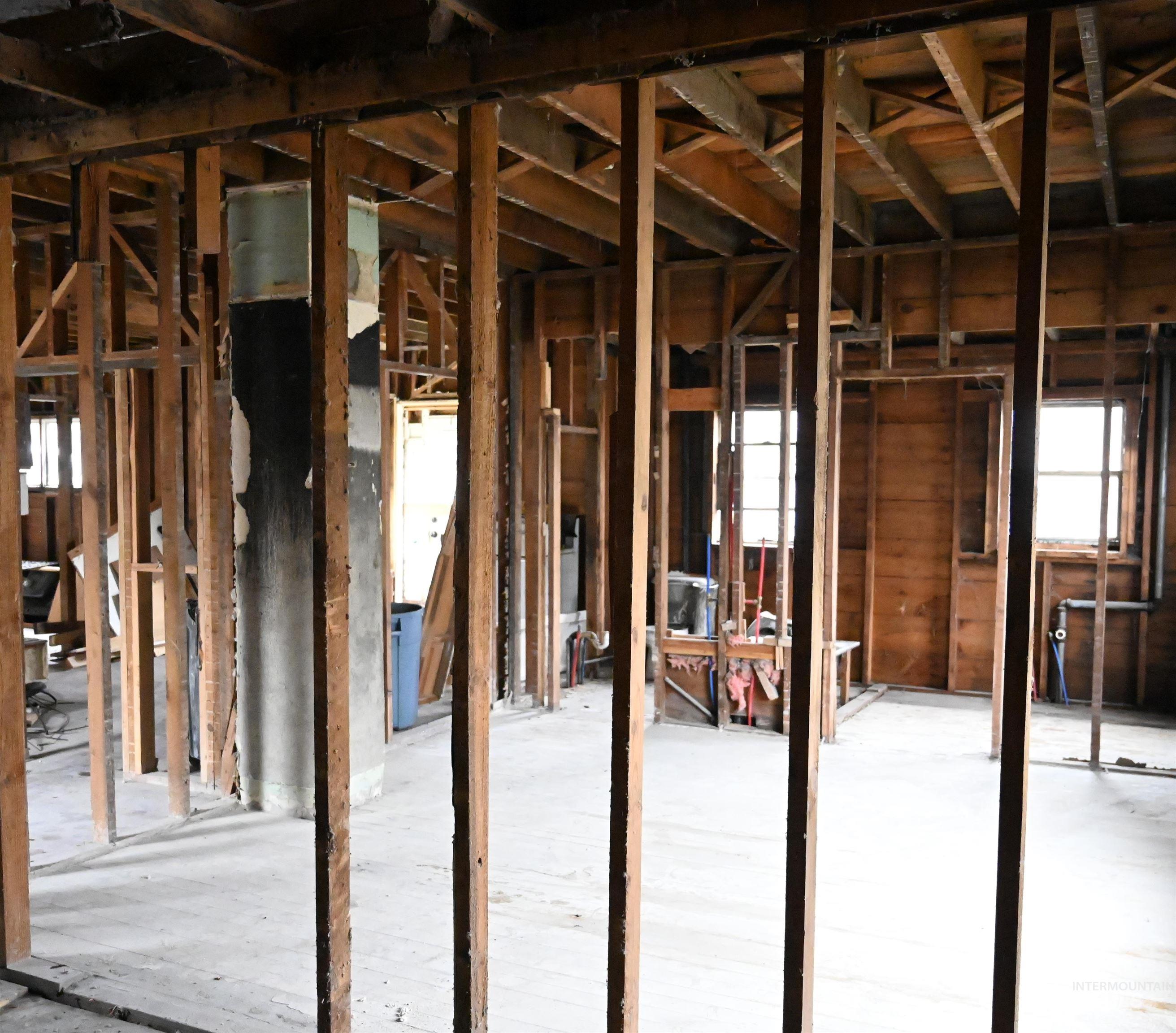 704 Riverside Ave, Orofino, Idaho 83544, 4 Bedrooms, 3 Bathrooms, Residential For Sale, Price $210,000,MLS 98977175